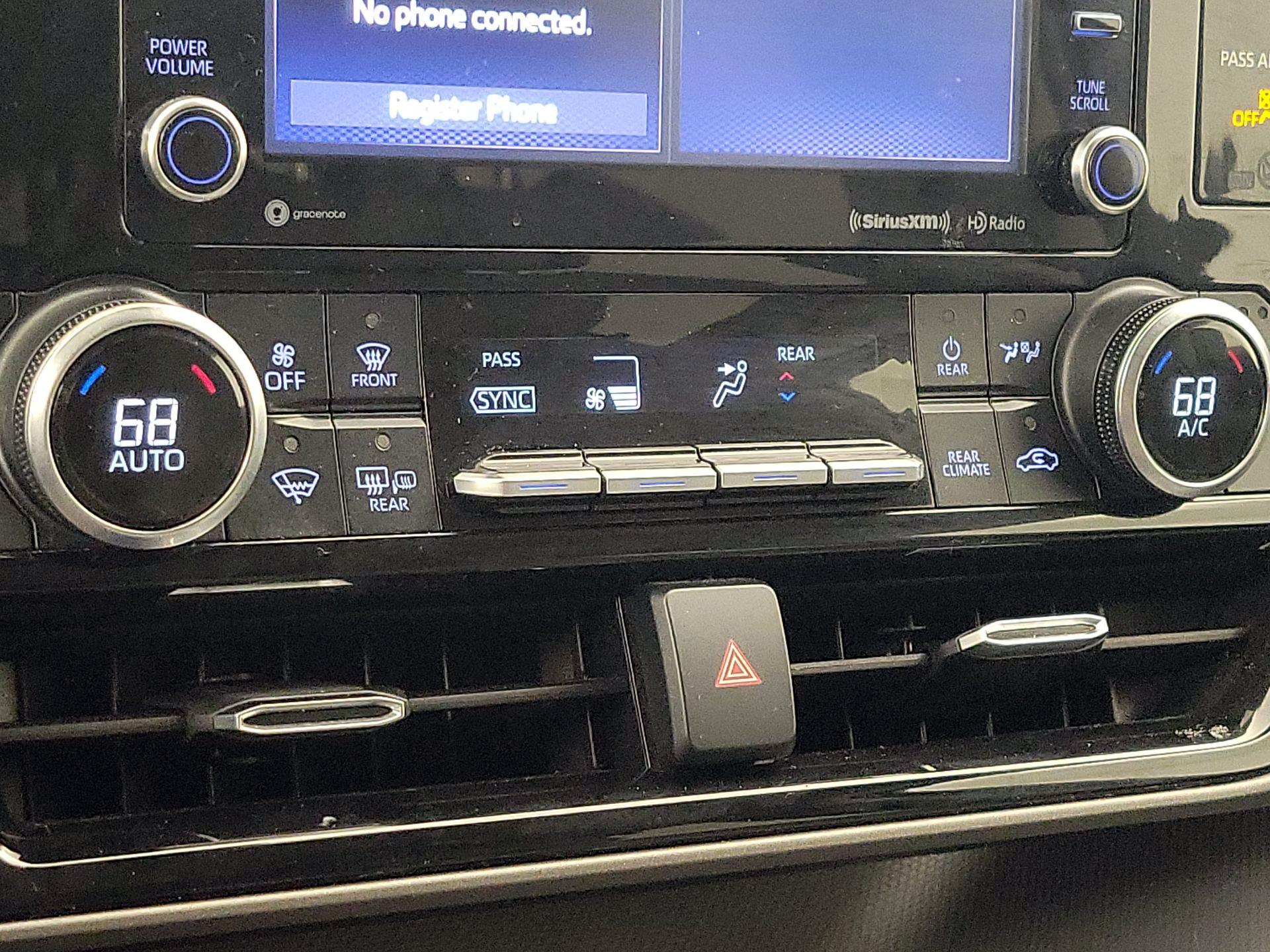 Thumbnail: 2020 Toyota Highlander - 16