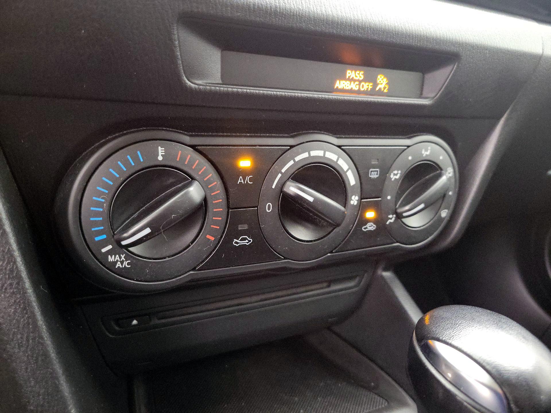 Thumbnail: 2014 Mazda Mazda3 - 15
