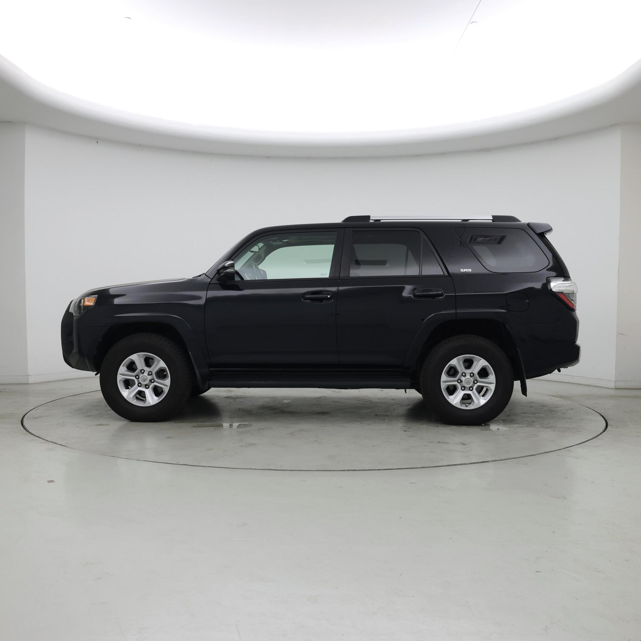 Thumbnail: 2019 Toyota 4Runner - 3