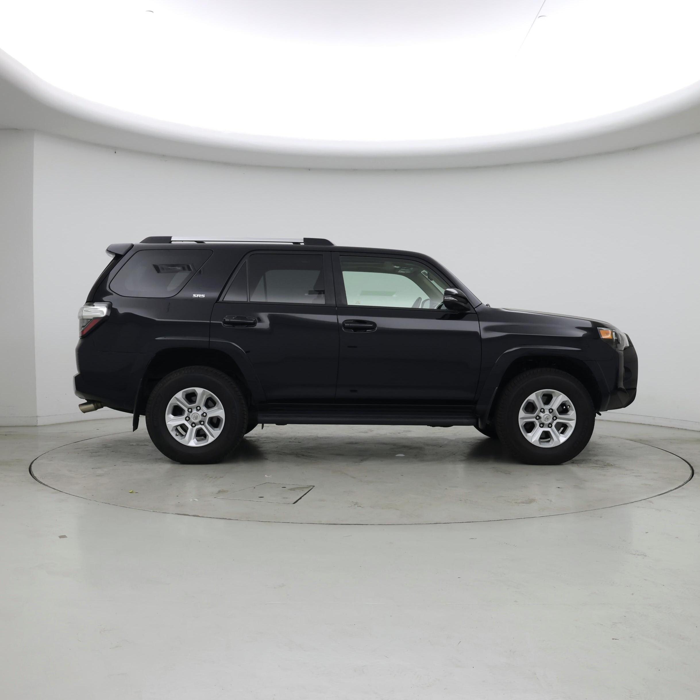 Thumbnail: 2019 Toyota 4Runner - 7