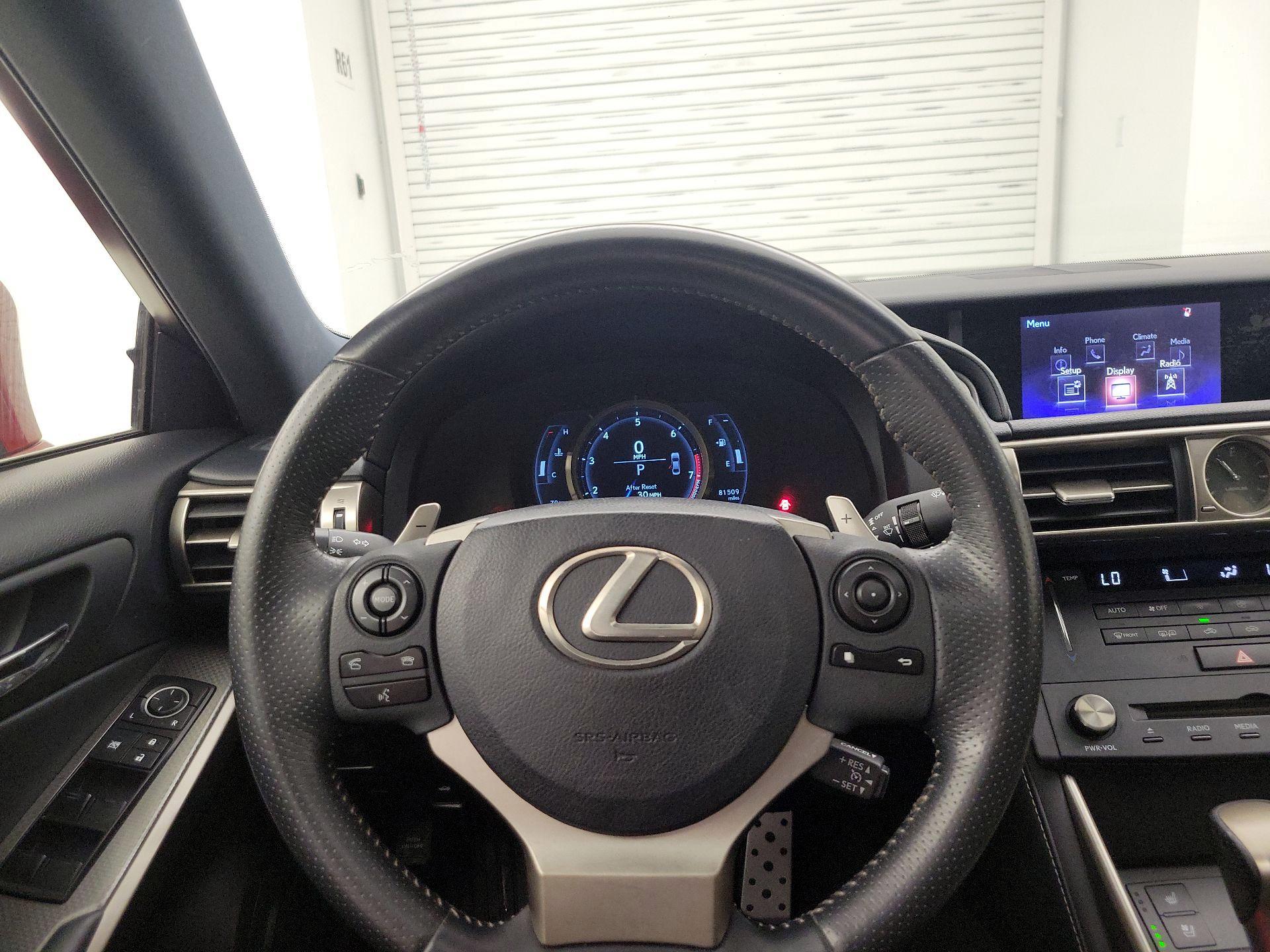 Thumbnail: 2015 Lexus IS - 10