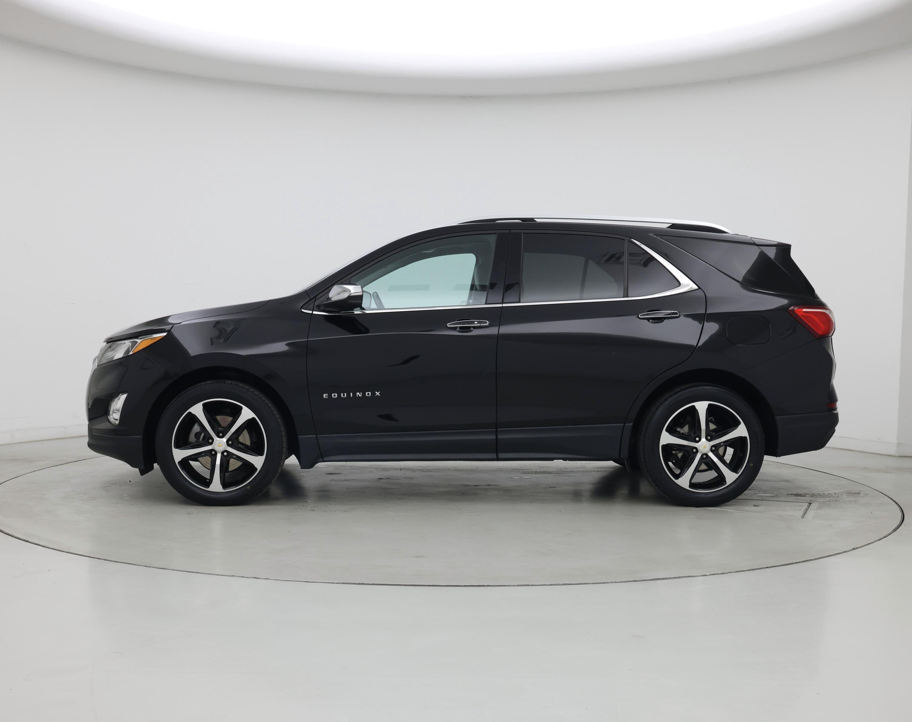 Thumbnail: 2020 Chevrolet Equinox - 3