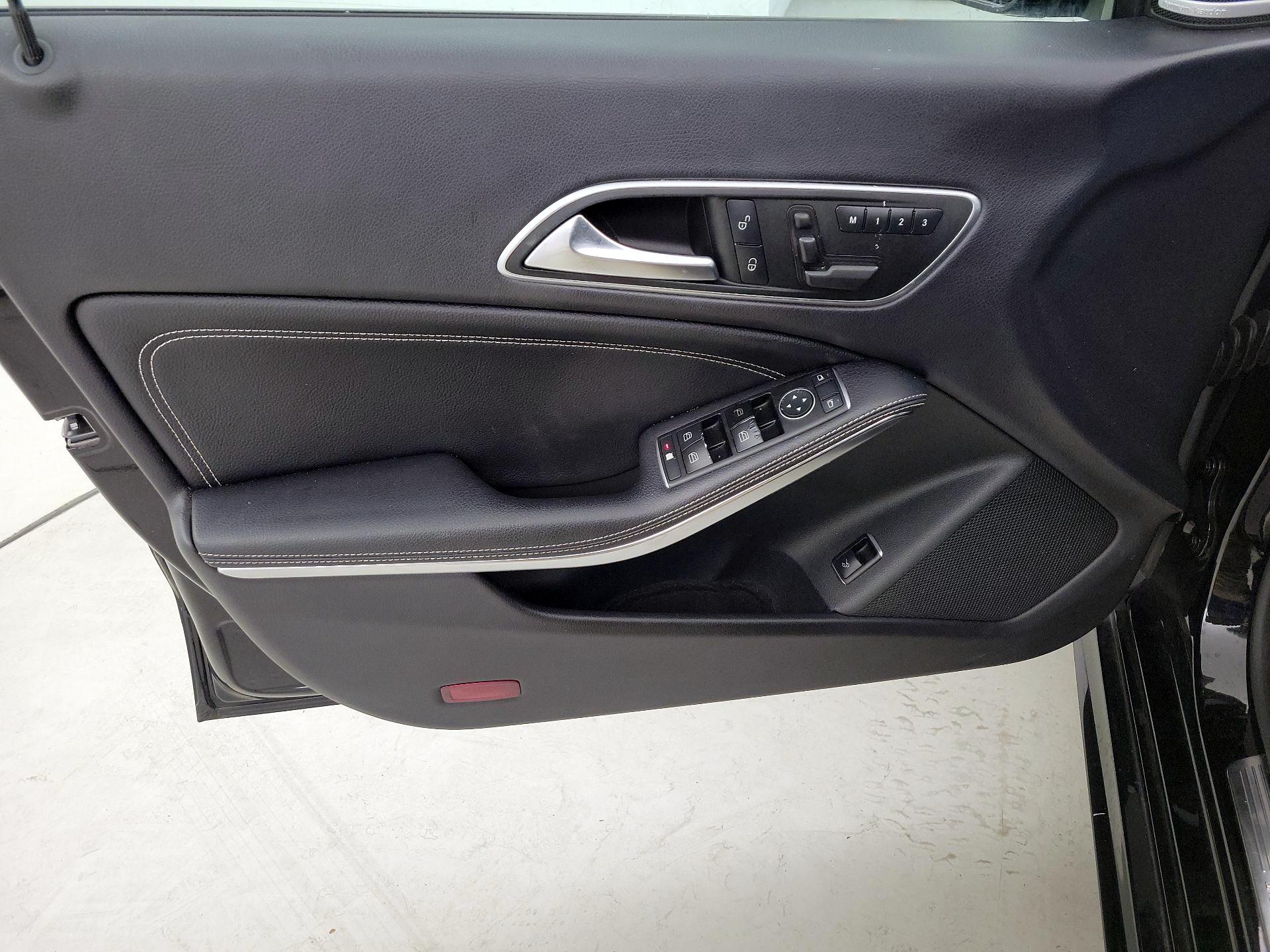 Thumbnail: 2016 Mercedes-Benz CLA - 12