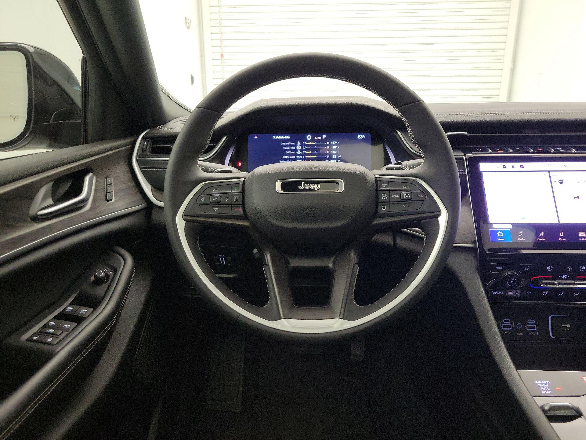 Thumbnail: 2024 Jeep Grand Cherokee - 10