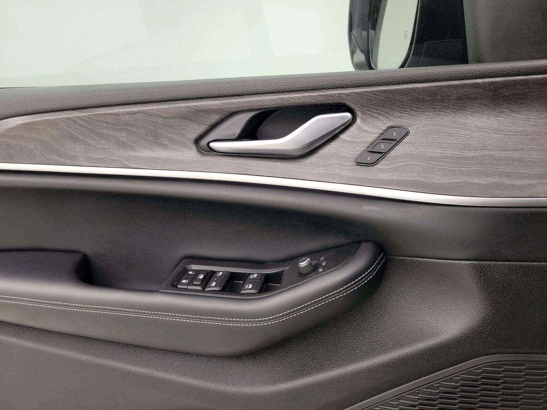 Thumbnail: 2024 Jeep Grand Cherokee - 12