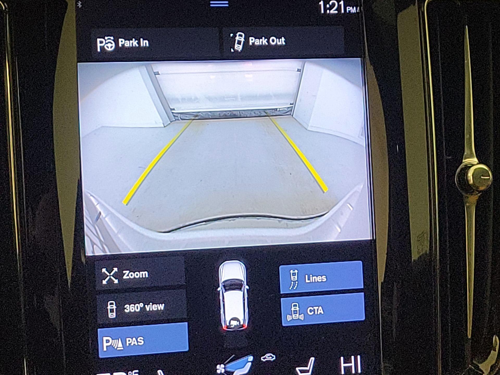 Thumbnail: 2021 Volvo XC60 - 15