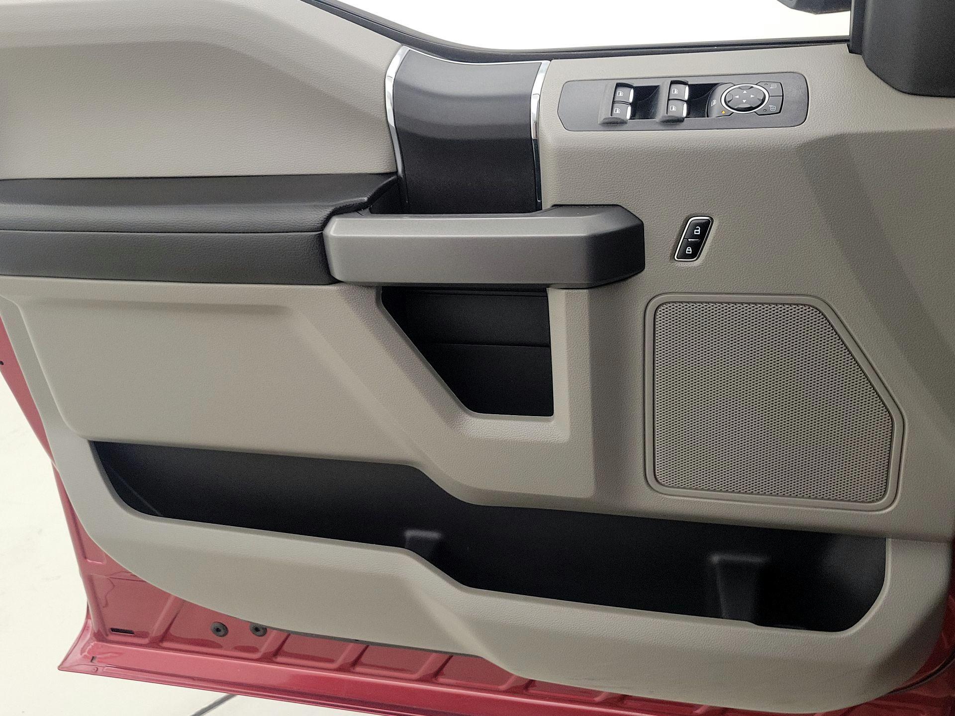 Thumbnail: 2017 Ford F-150 - 12