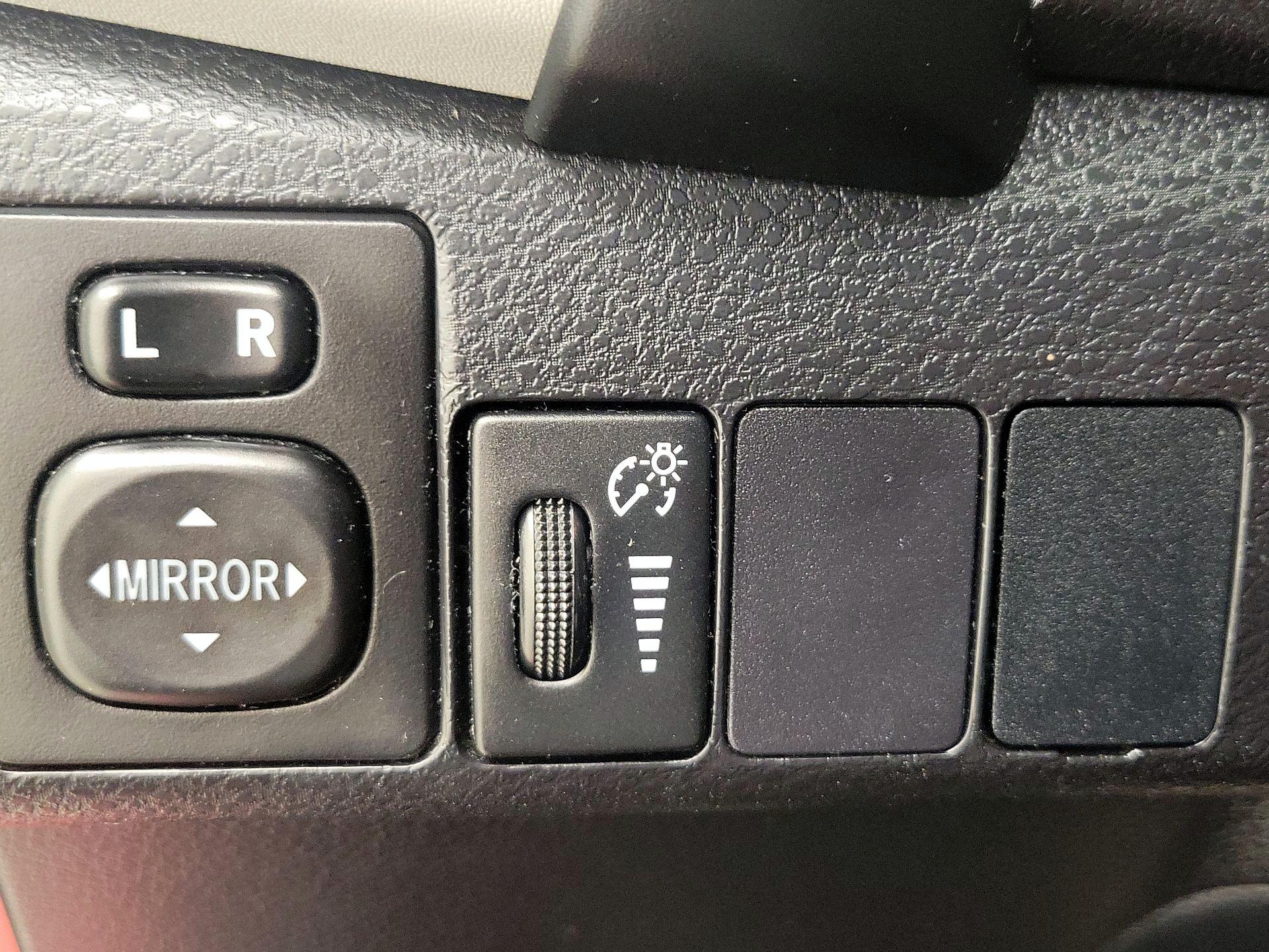 Thumbnail: 2018 Toyota Corolla - 13