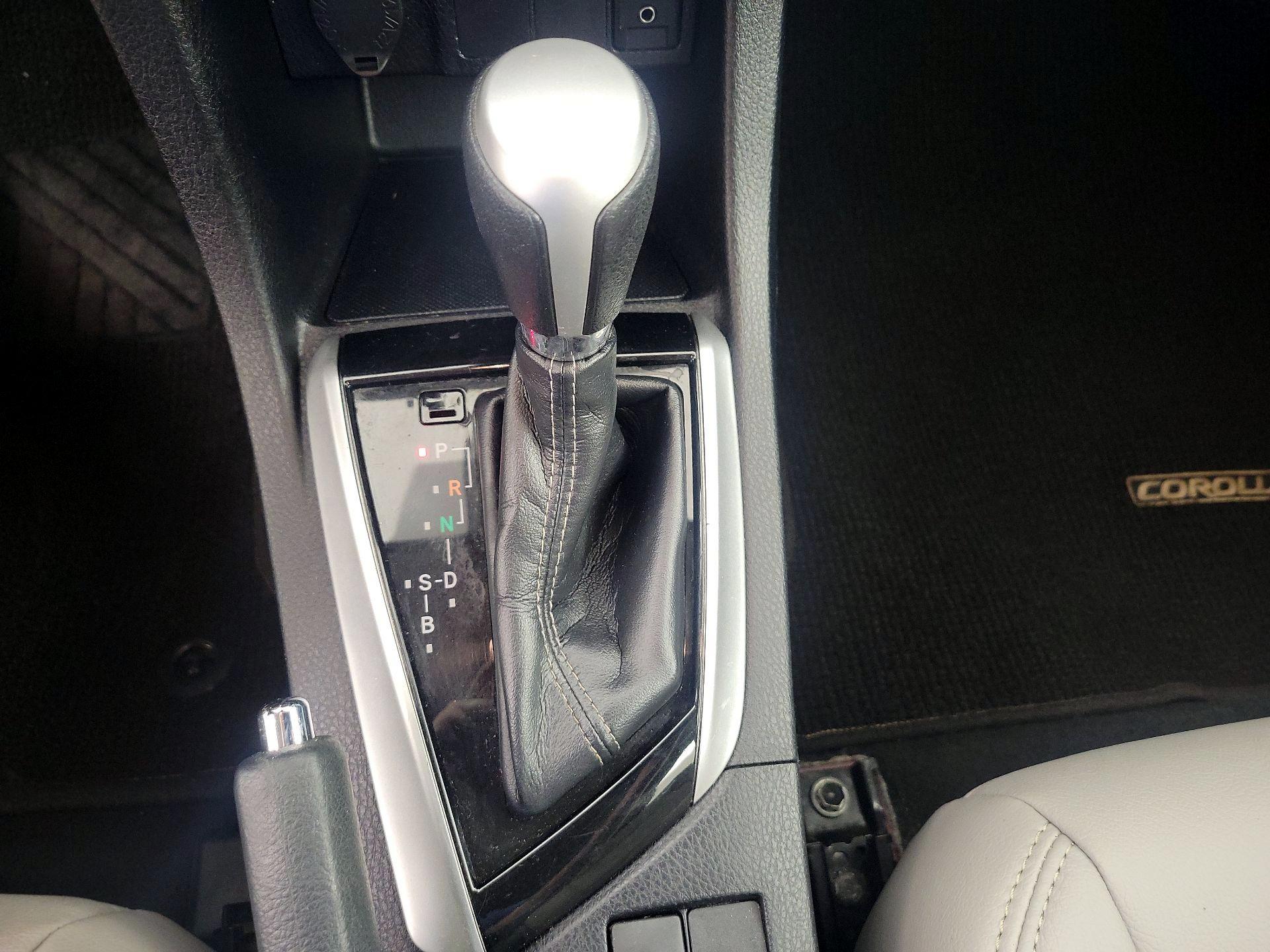 Thumbnail: 2018 Toyota Corolla - 17