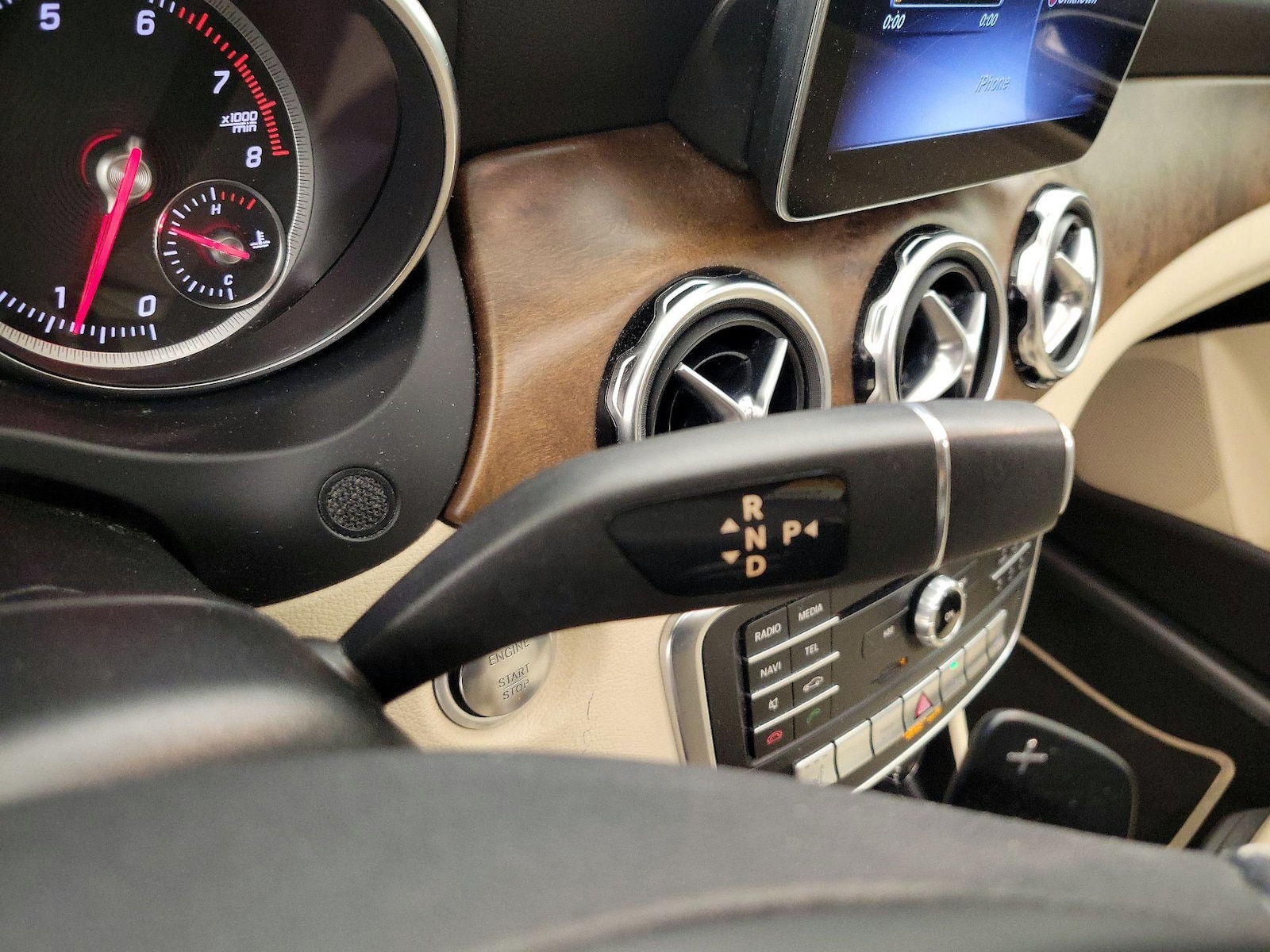 2019 Mercedes-Benz GLA-Class GLA250 - Photo 18