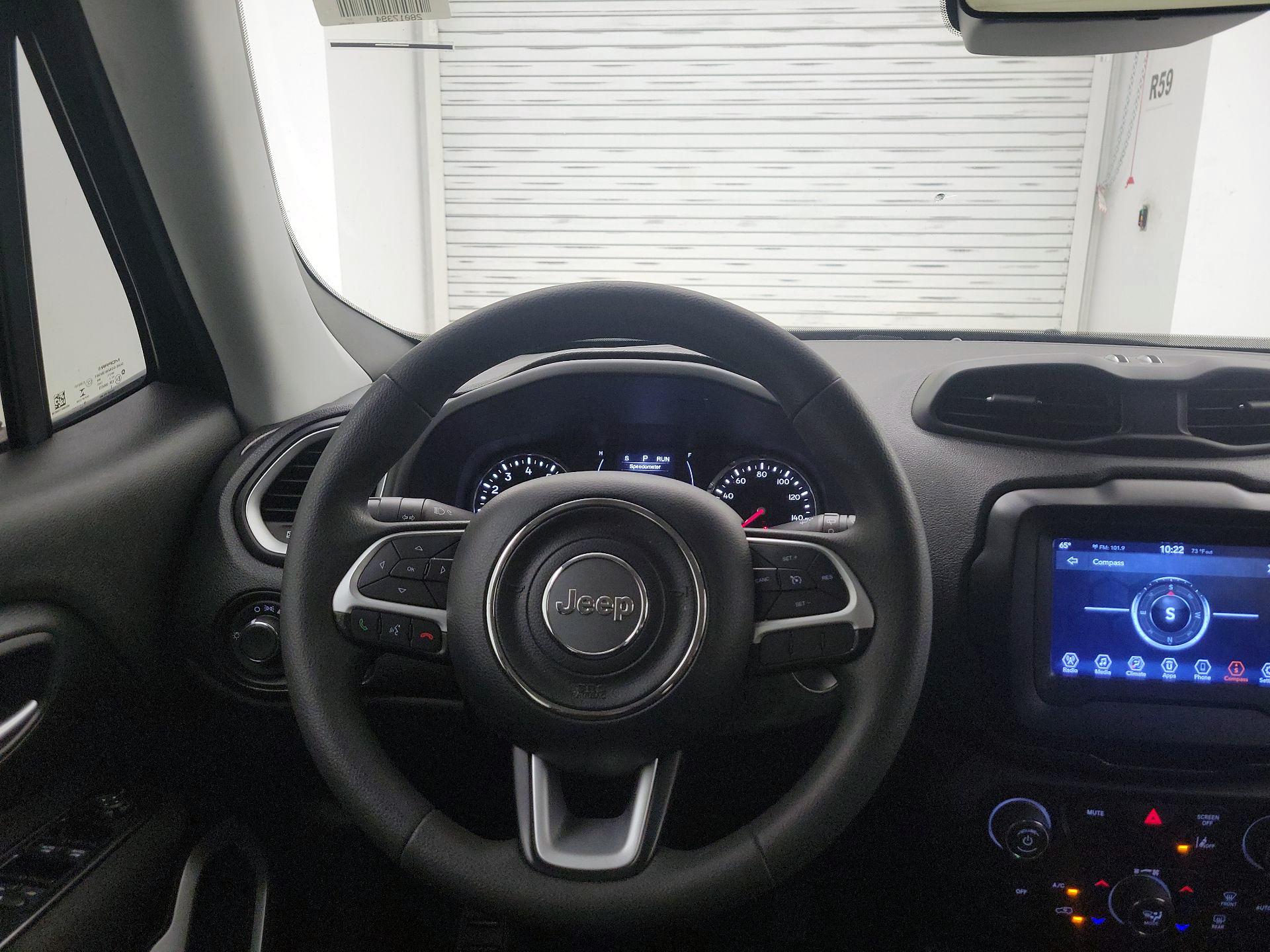 Thumbnail: 2021 Jeep Renegade - 10