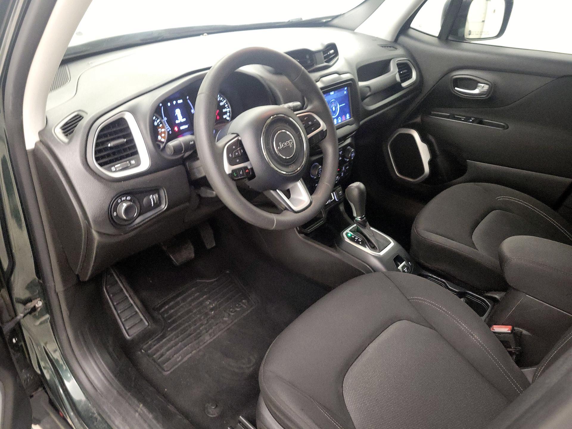 Thumbnail: 2021 Jeep Renegade - 11