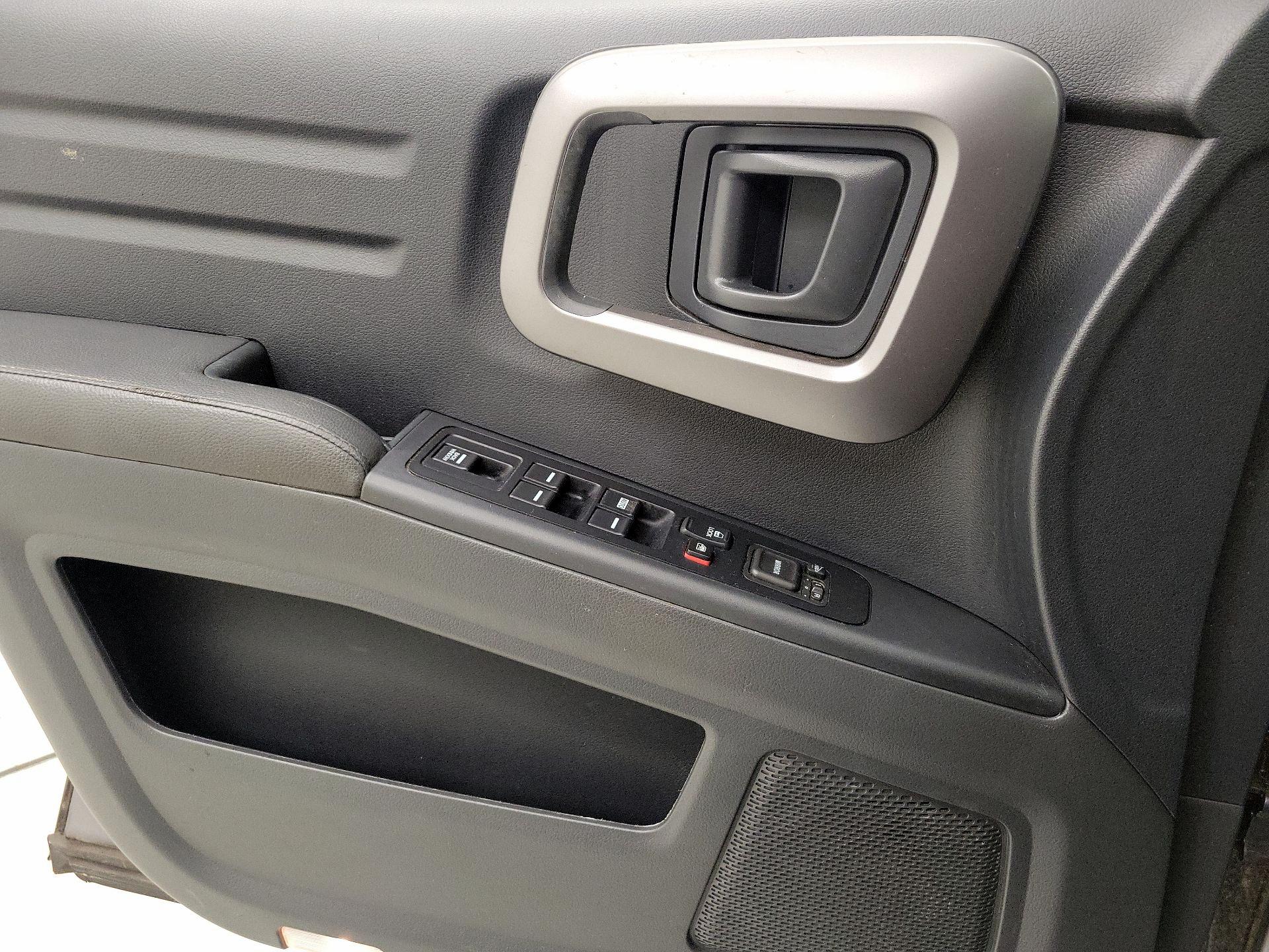 Thumbnail: 2014 Honda Ridgeline - 12