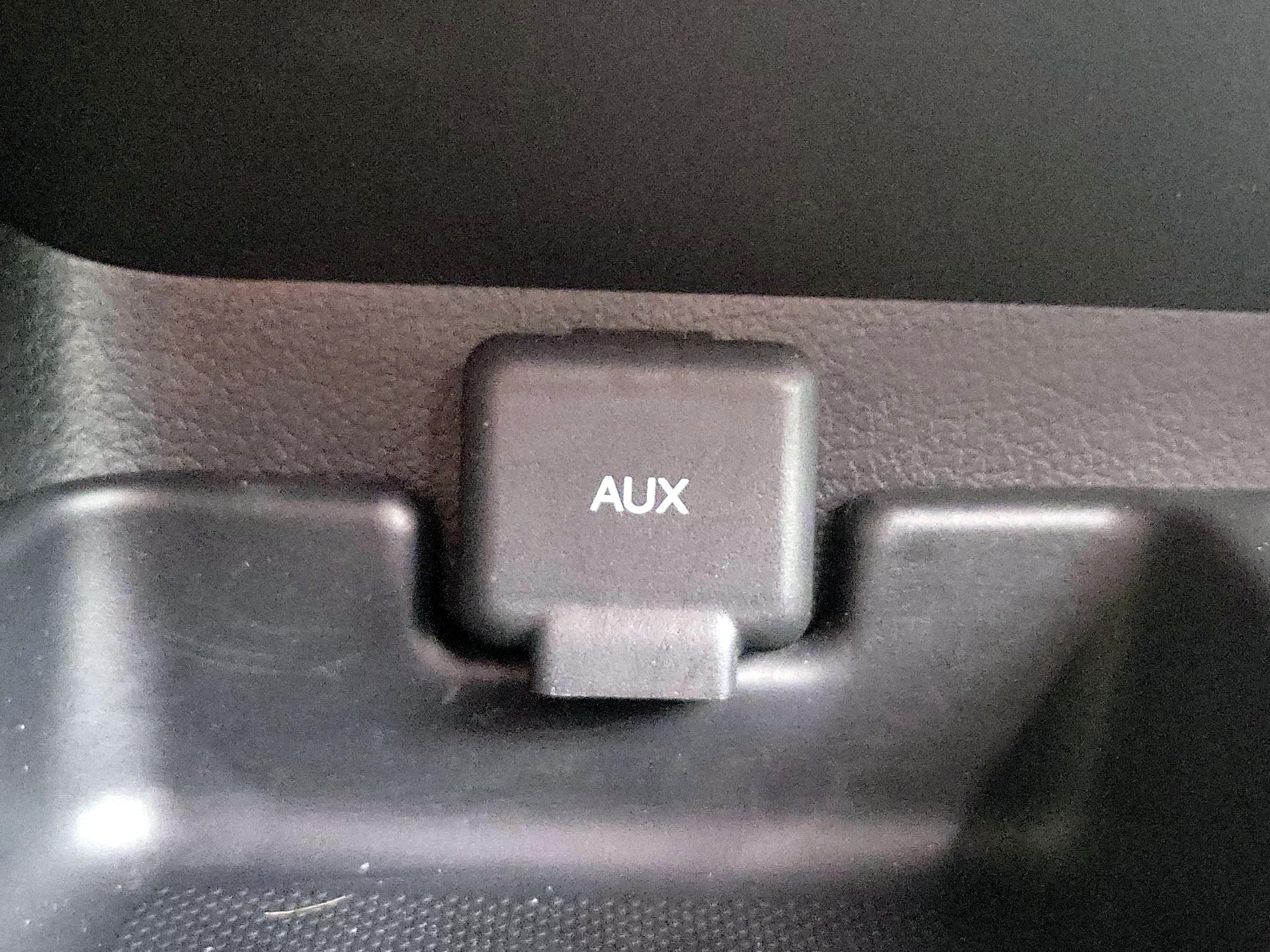 Thumbnail: 2014 Honda Ridgeline - 19