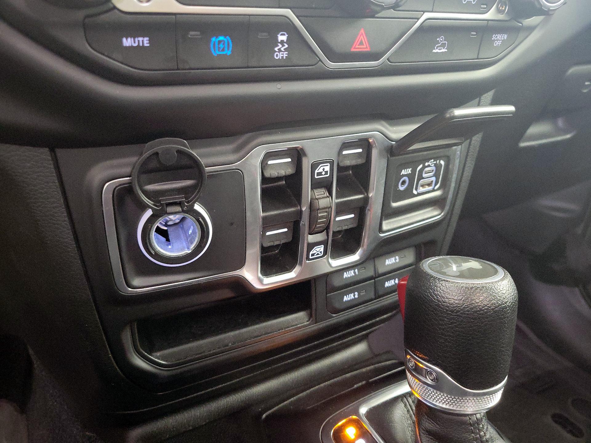 Thumbnail: 2023 Jeep Wrangler - 18