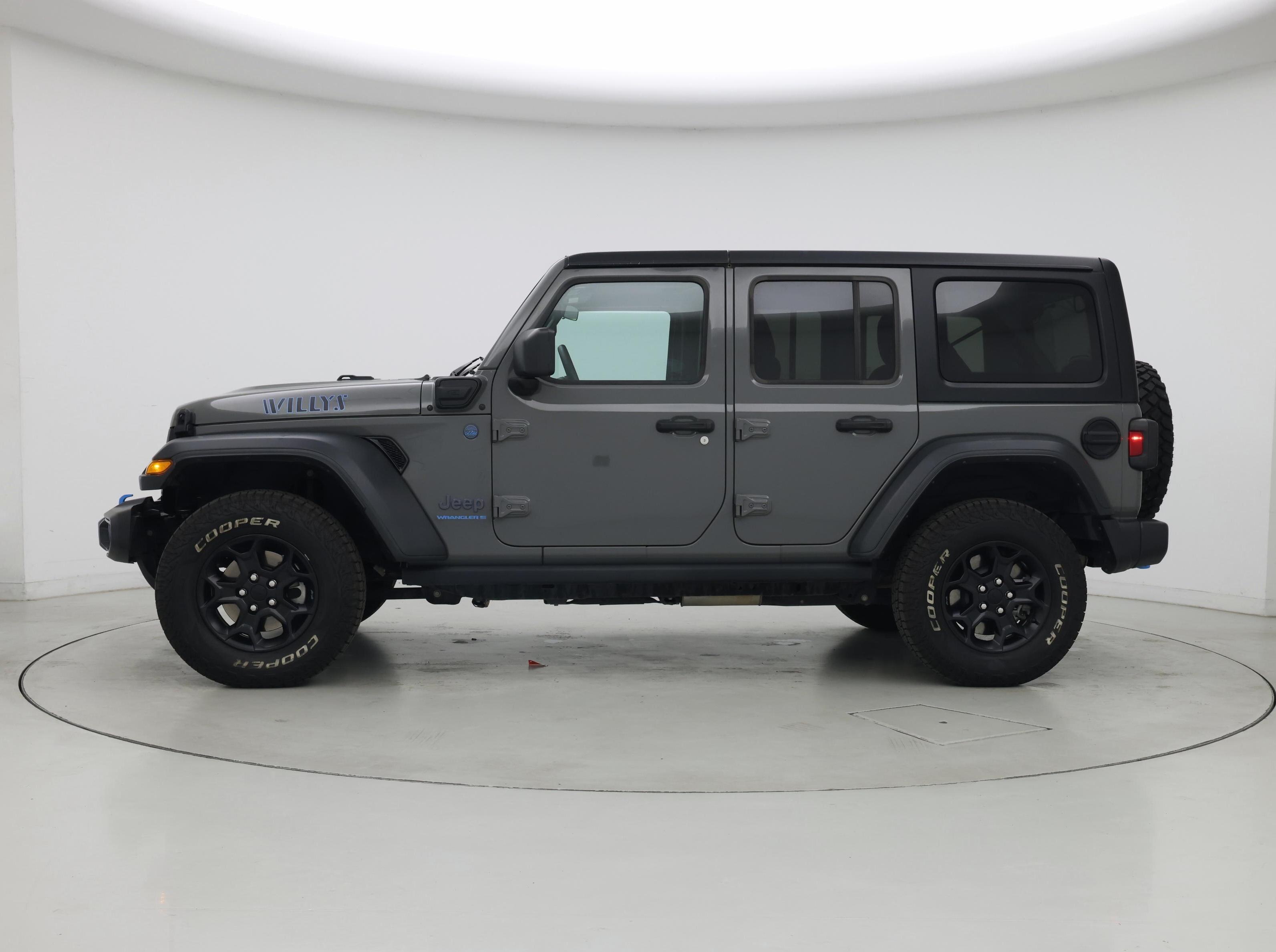Thumbnail: 2023 Jeep Wrangler - 3