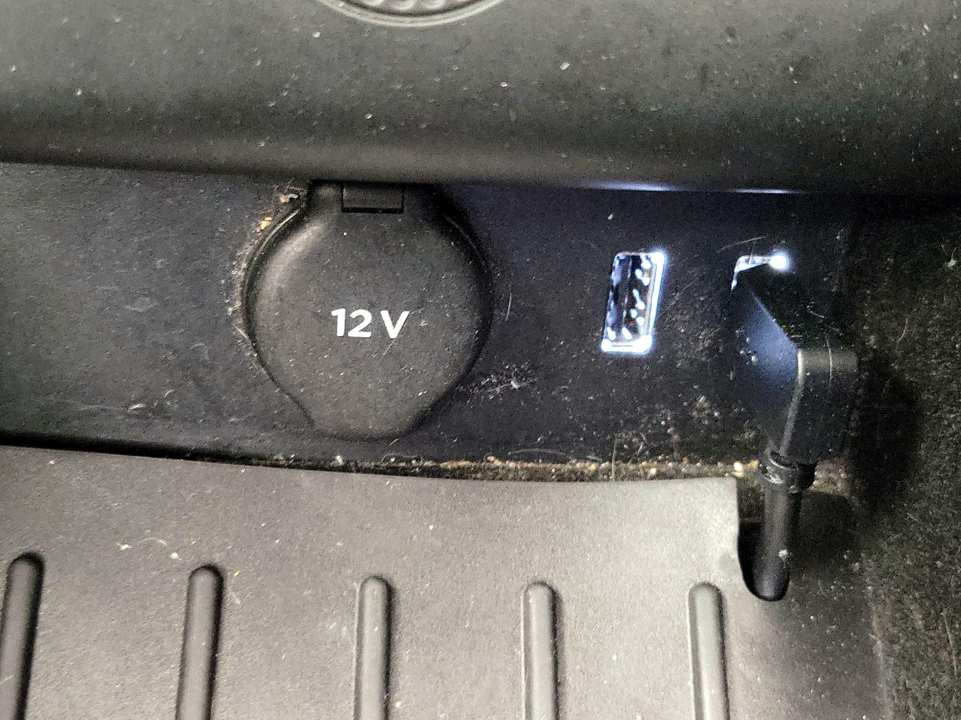 Thumbnail: 2019 Tesla Model X - 18