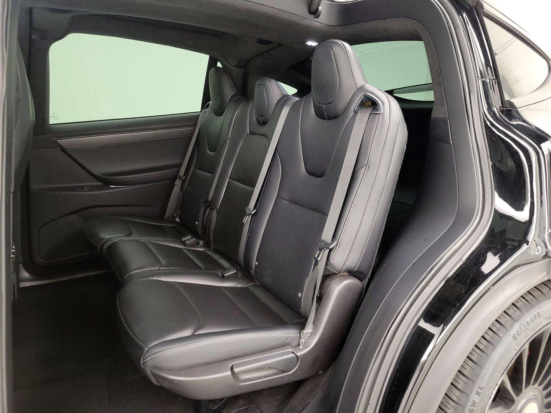 Thumbnail: 2019 Tesla Model X - 19