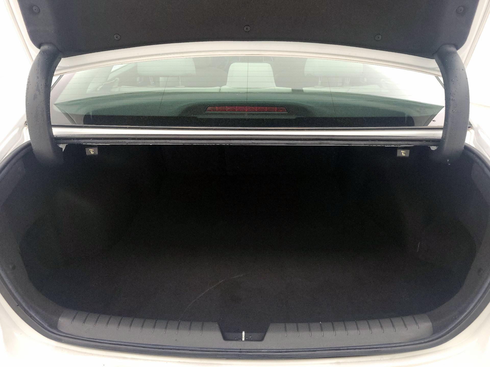 Thumbnail: 2015 Hyundai Sonata - 19