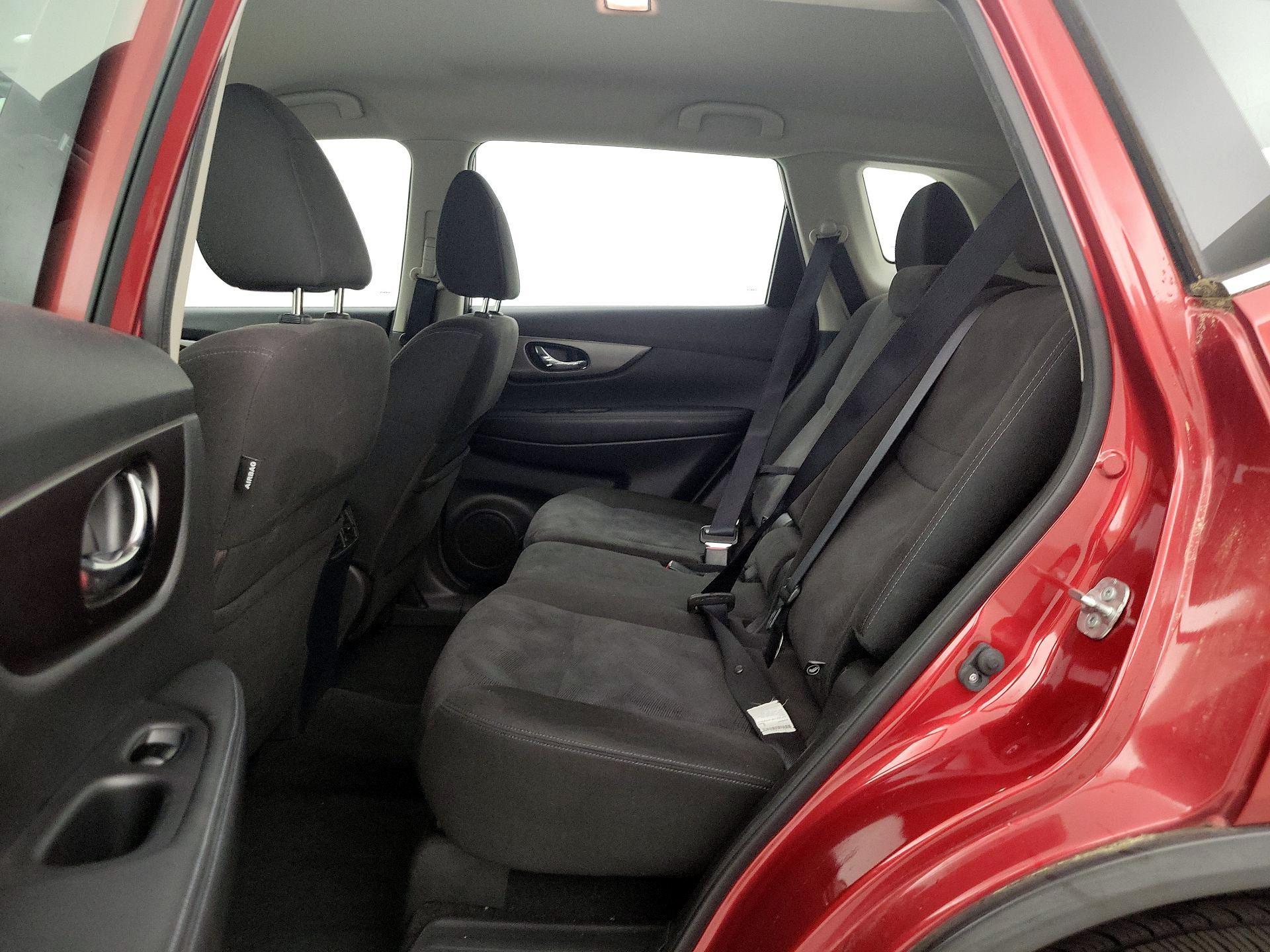 Thumbnail: 2015 Nissan Rogue - 19