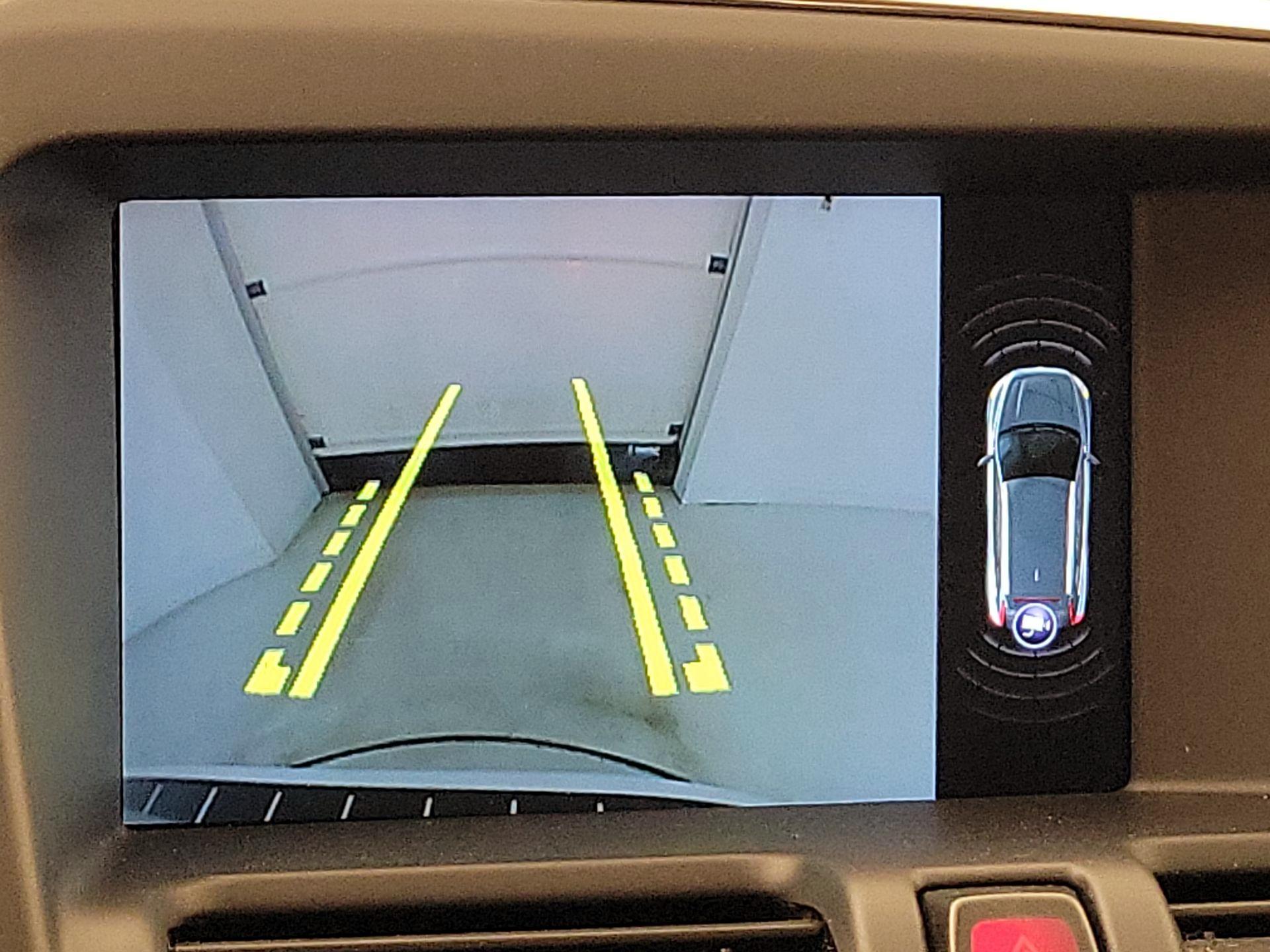 Thumbnail: 2017 Volvo XC60 - 15