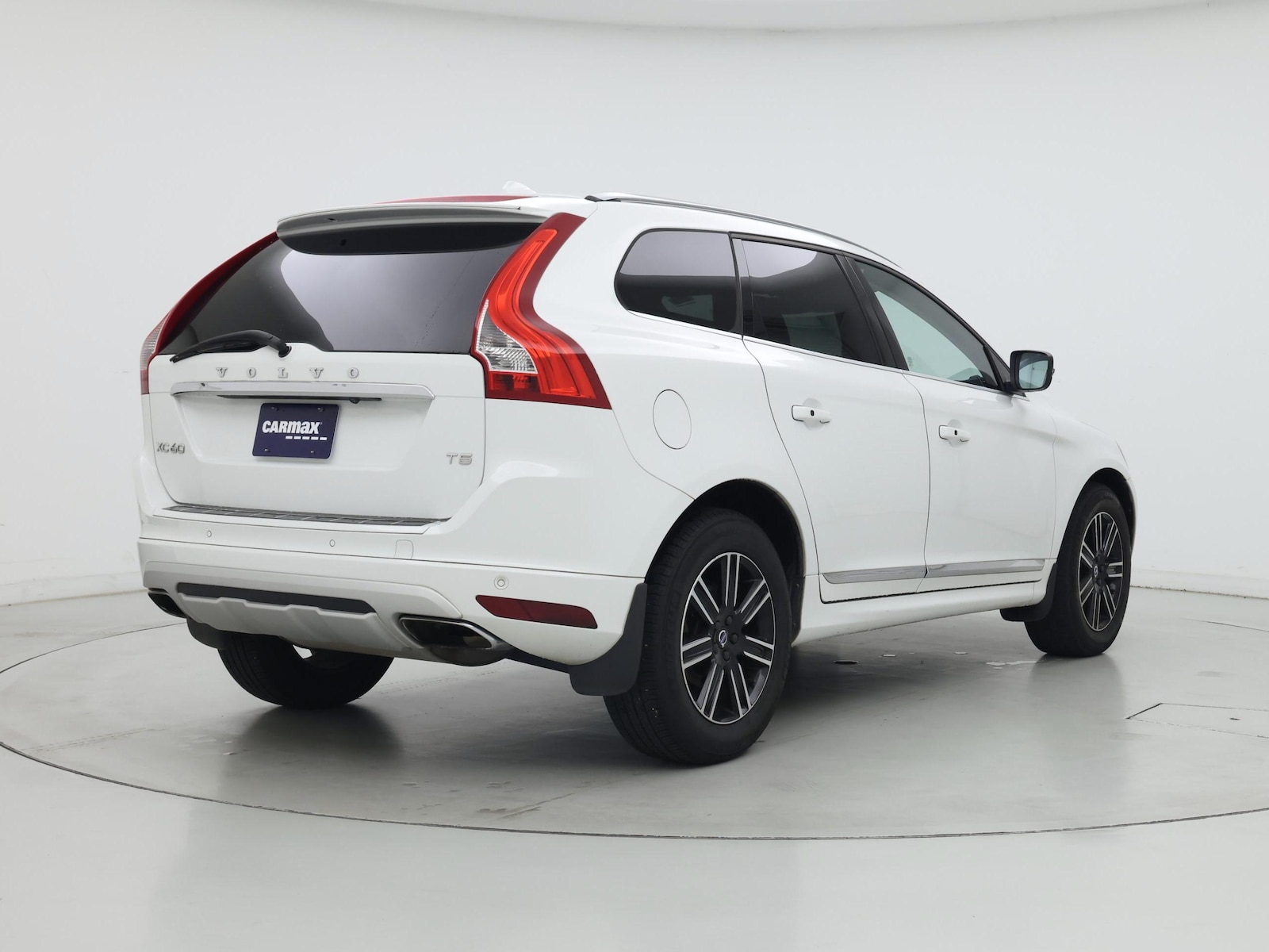 2017 Volvo XC60 T5 Dynamic - Photo 9