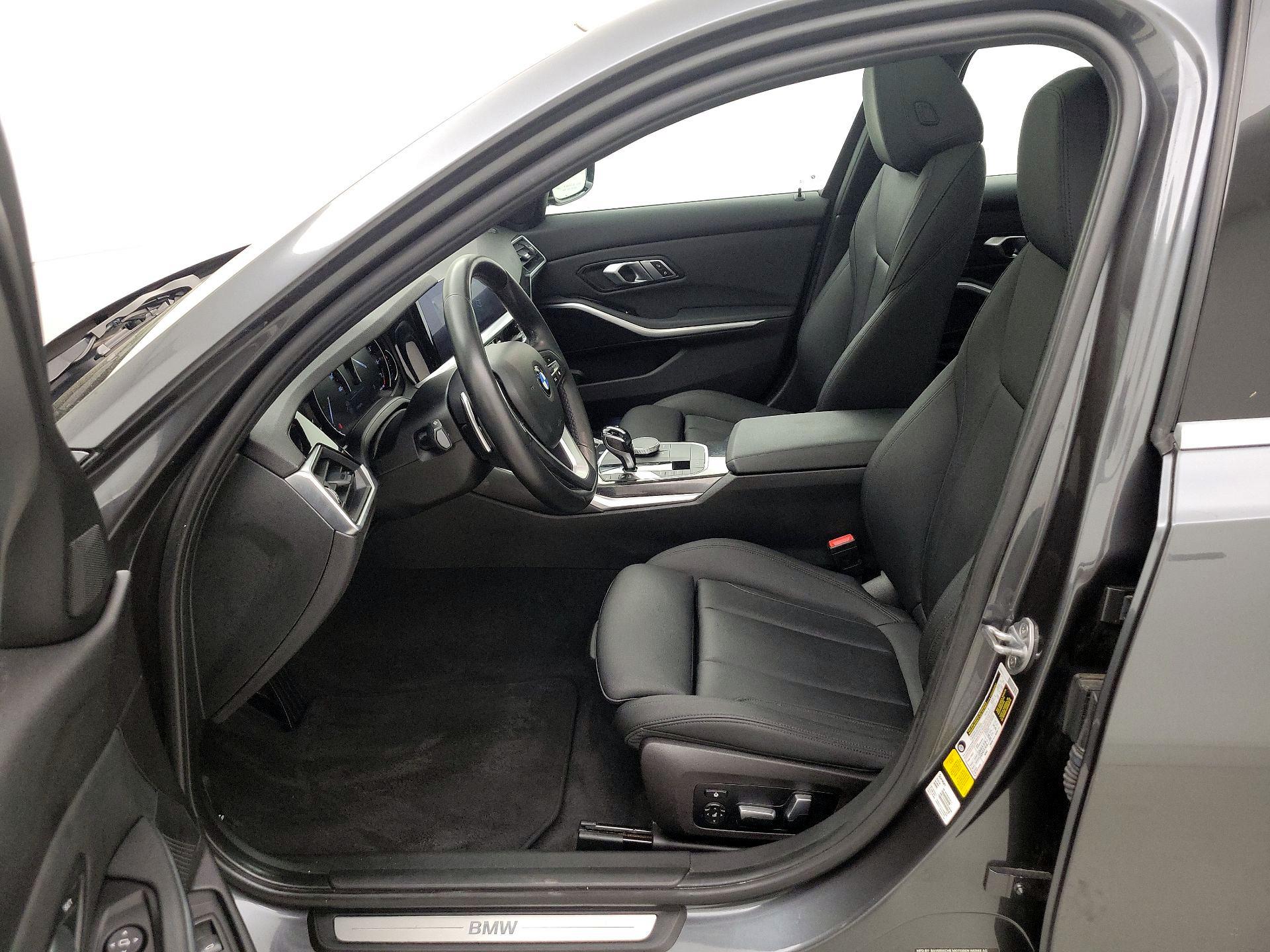 Thumbnail: 2019 BMW 3 Series - 11