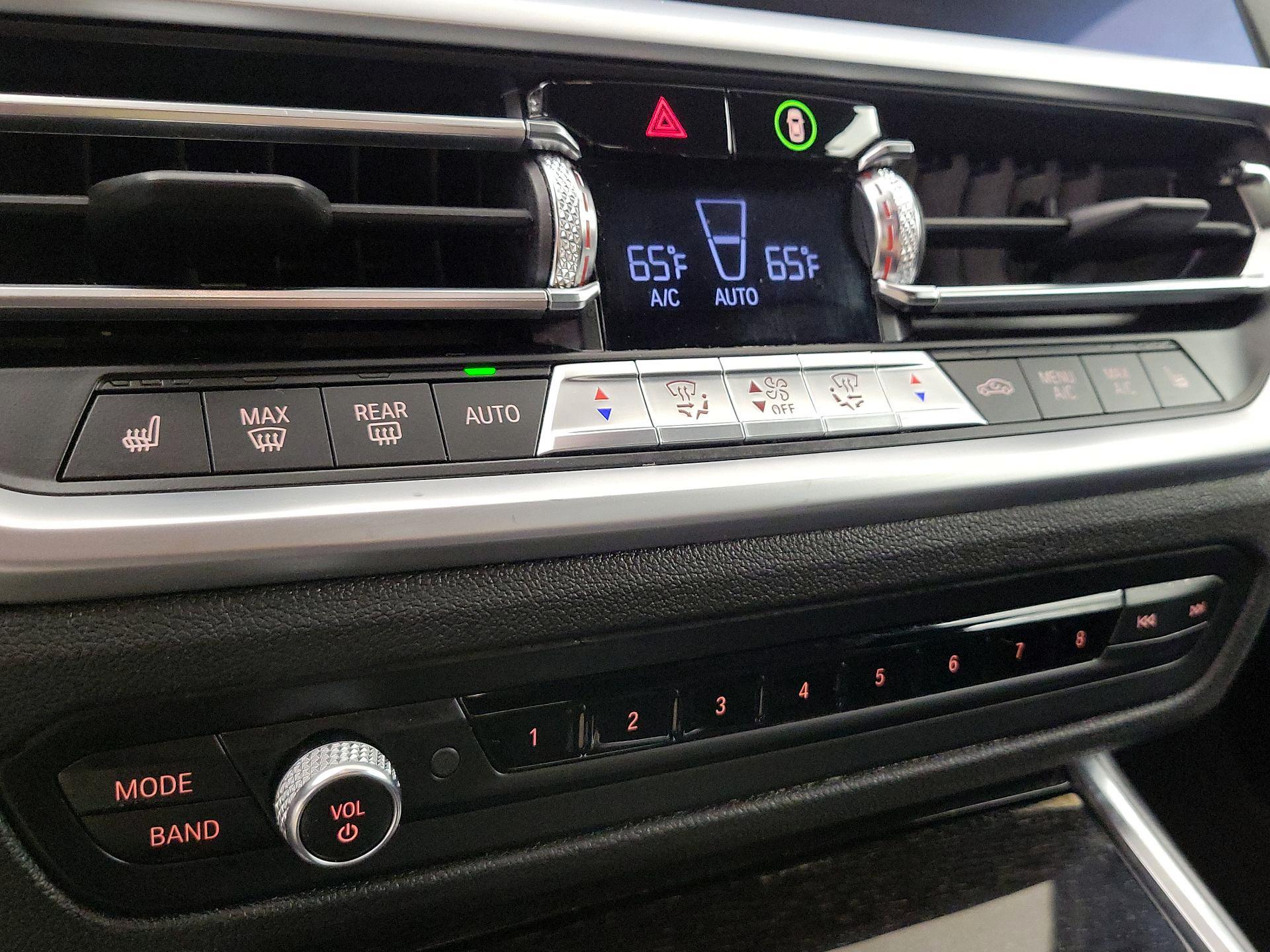 Thumbnail: 2019 BMW 3 Series - 16