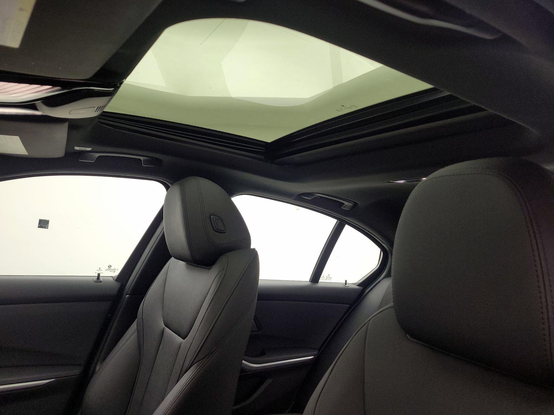 Thumbnail: 2019 BMW 3 Series - 19