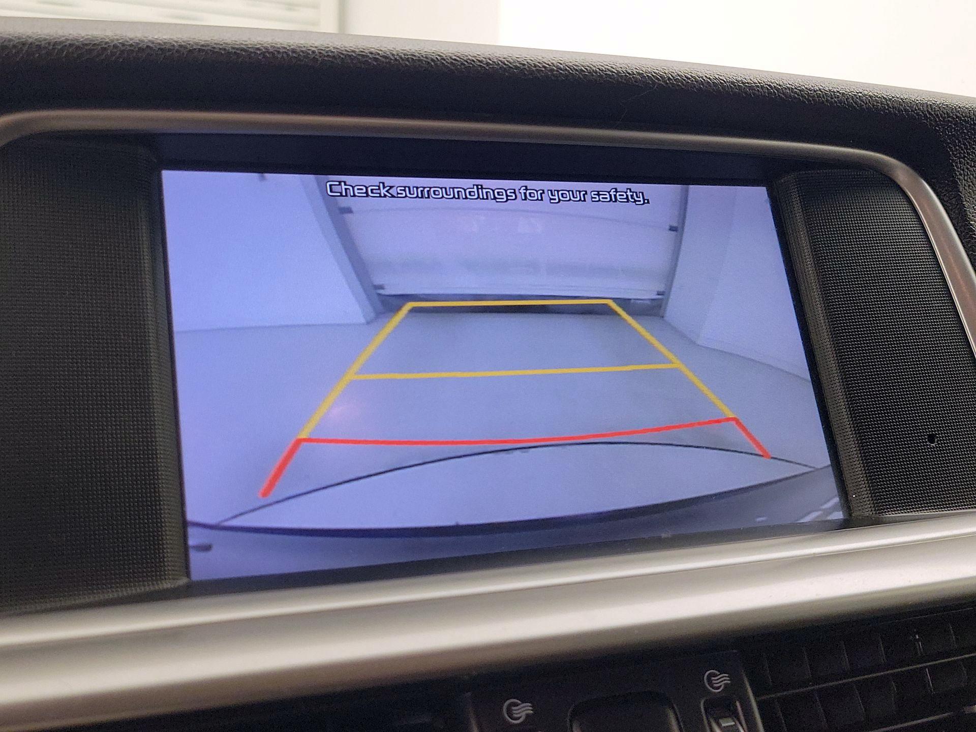 Thumbnail: 2020 Kia Optima - 14