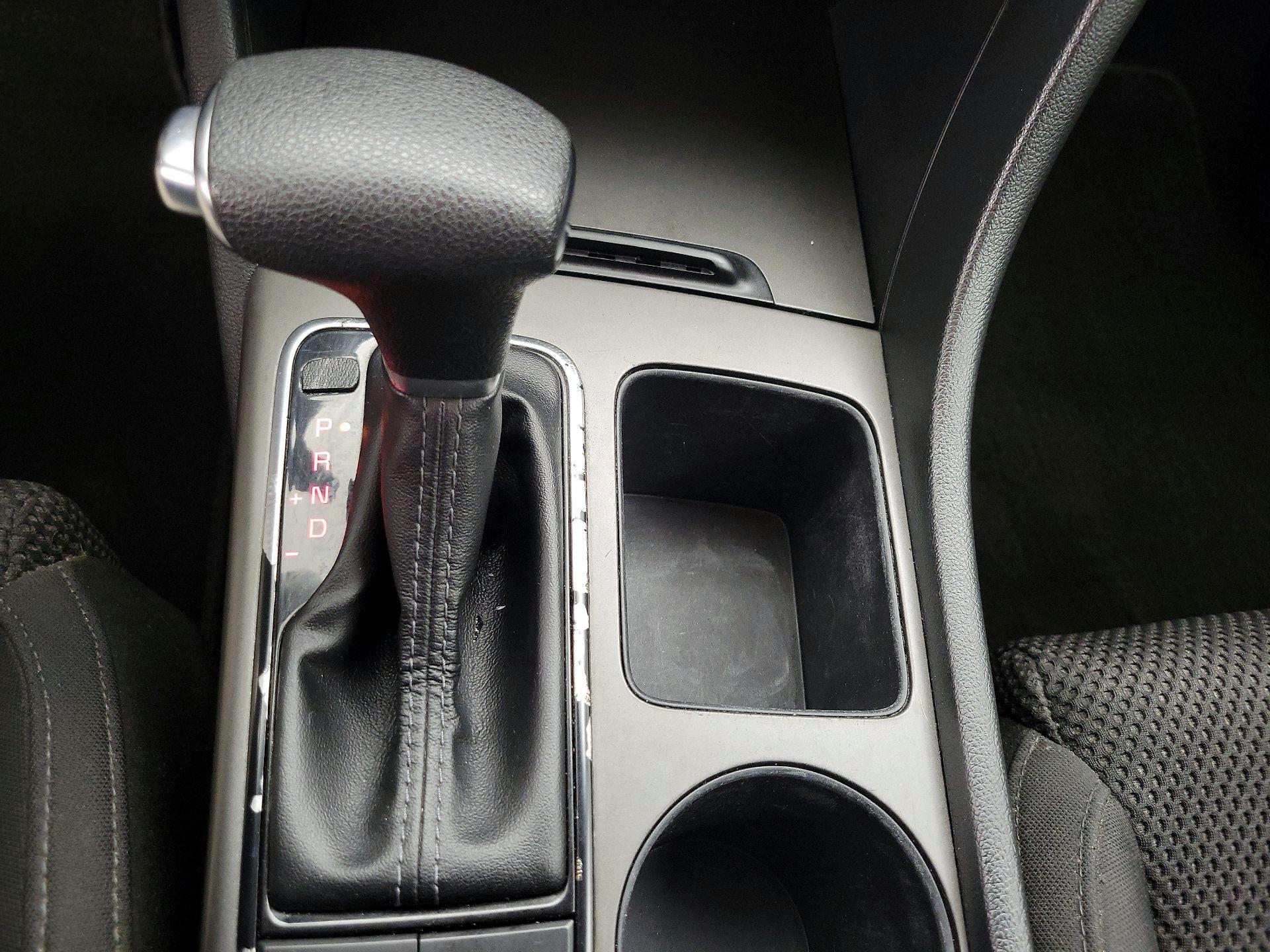 Thumbnail: 2020 Kia Optima - 17