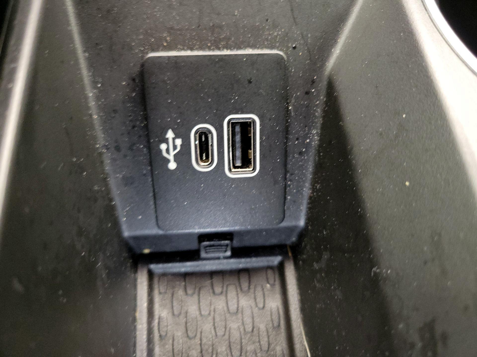 Thumbnail: 2025 Lincoln Nautilus - 19