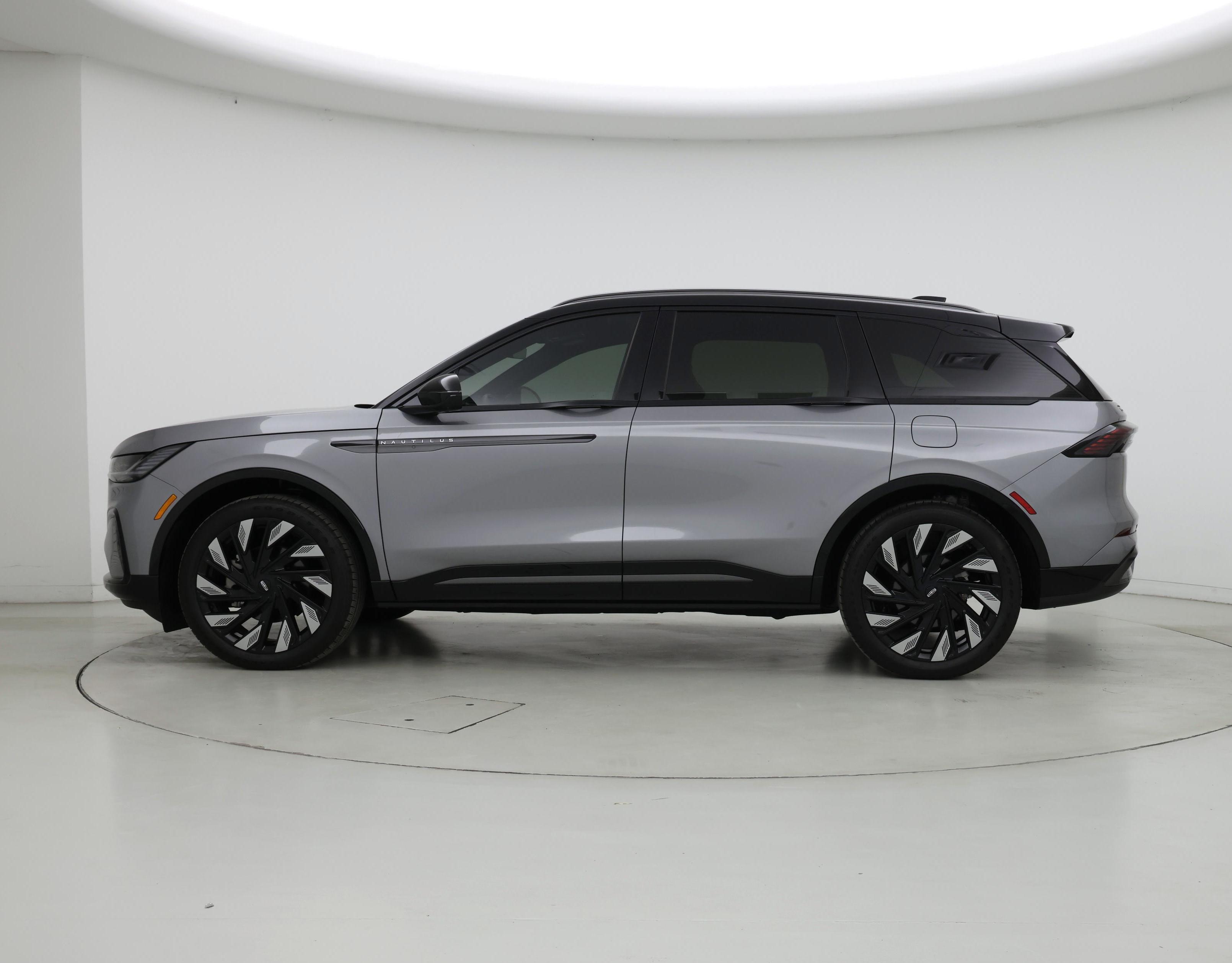 Thumbnail: 2025 Lincoln Nautilus - 3