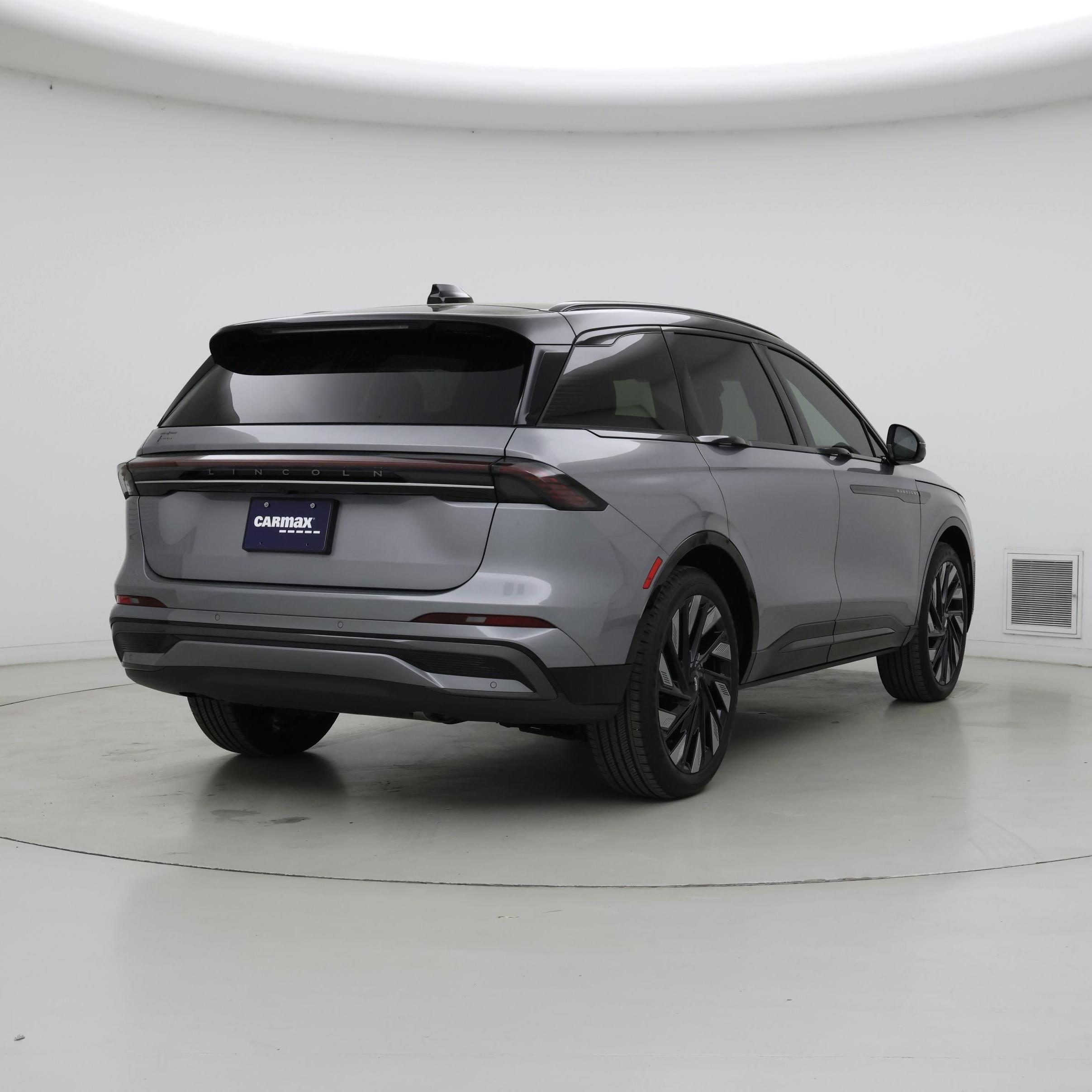 Thumbnail: 2025 Lincoln Nautilus - 8