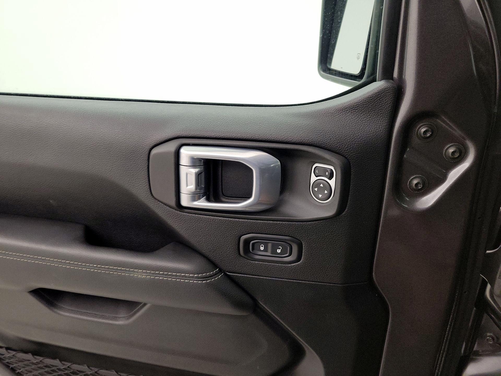 Thumbnail: 2021 Jeep Wrangler - 12