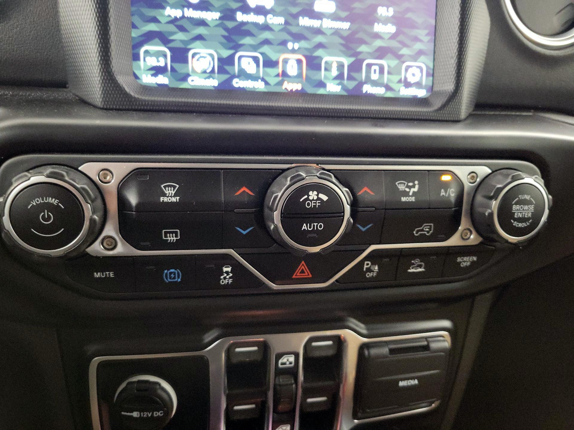 Thumbnail: 2021 Jeep Wrangler - 17