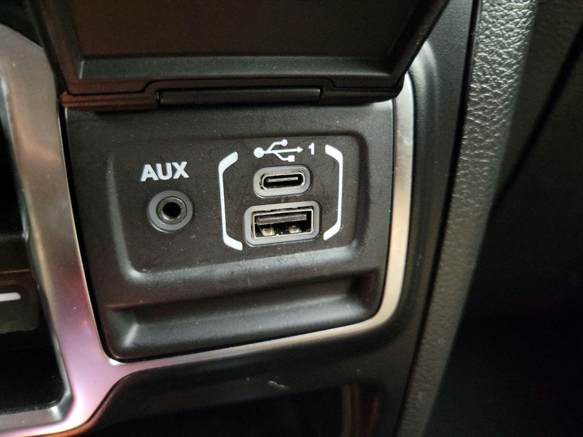 Thumbnail: 2021 Jeep Wrangler - 19