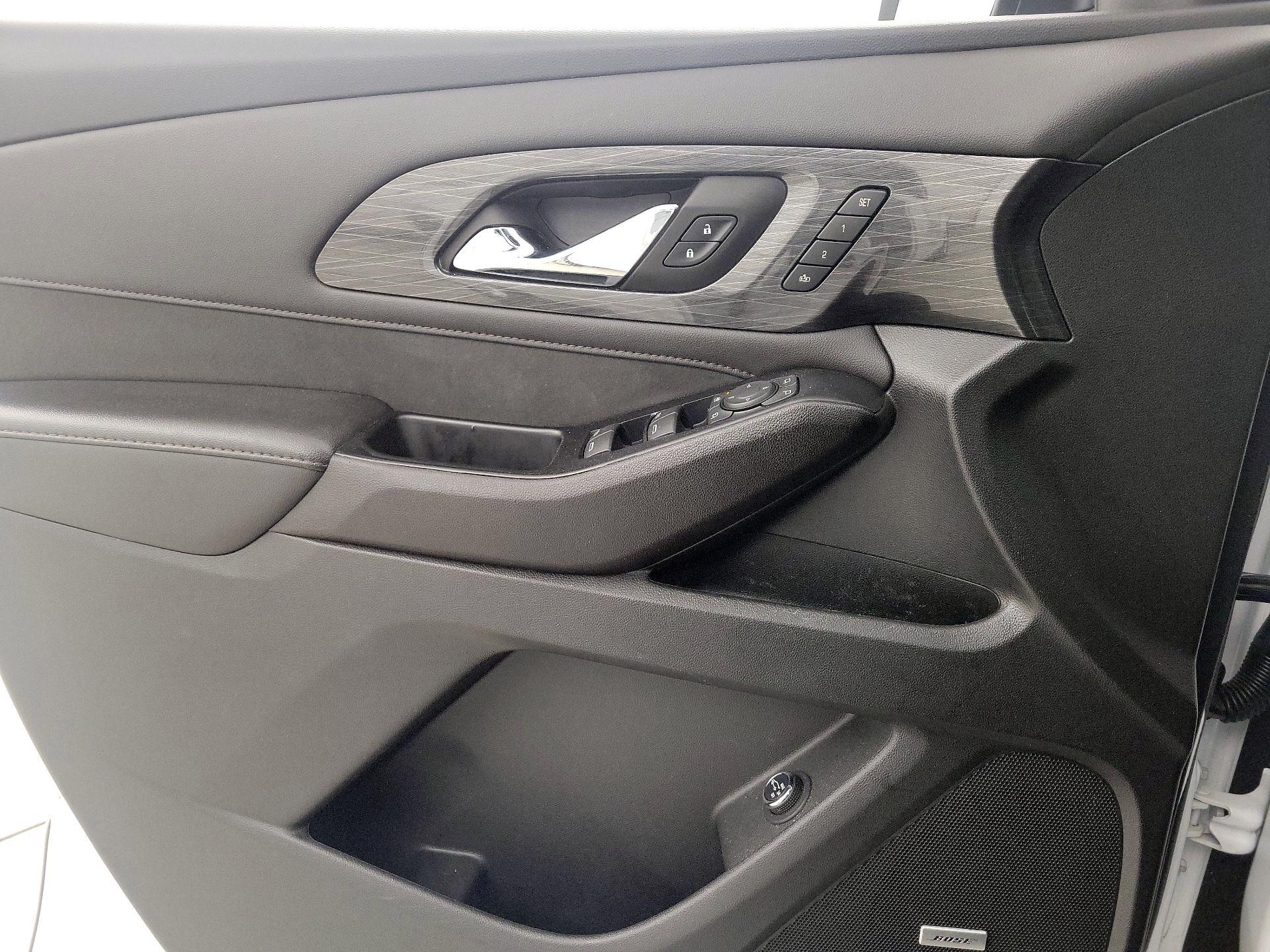 Thumbnail: 2023 Chevrolet Traverse - 12