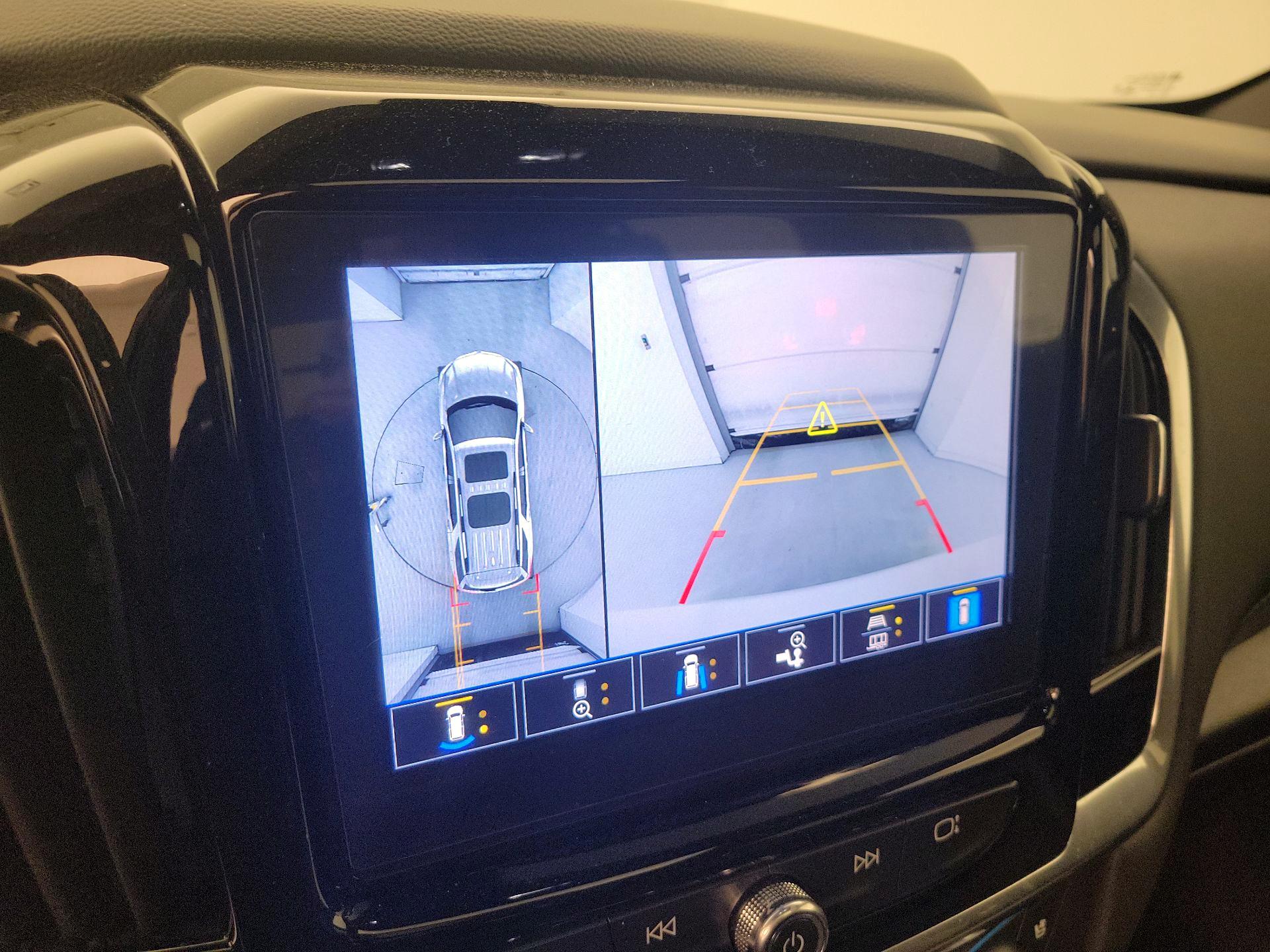 Thumbnail: 2023 Chevrolet Traverse - 15