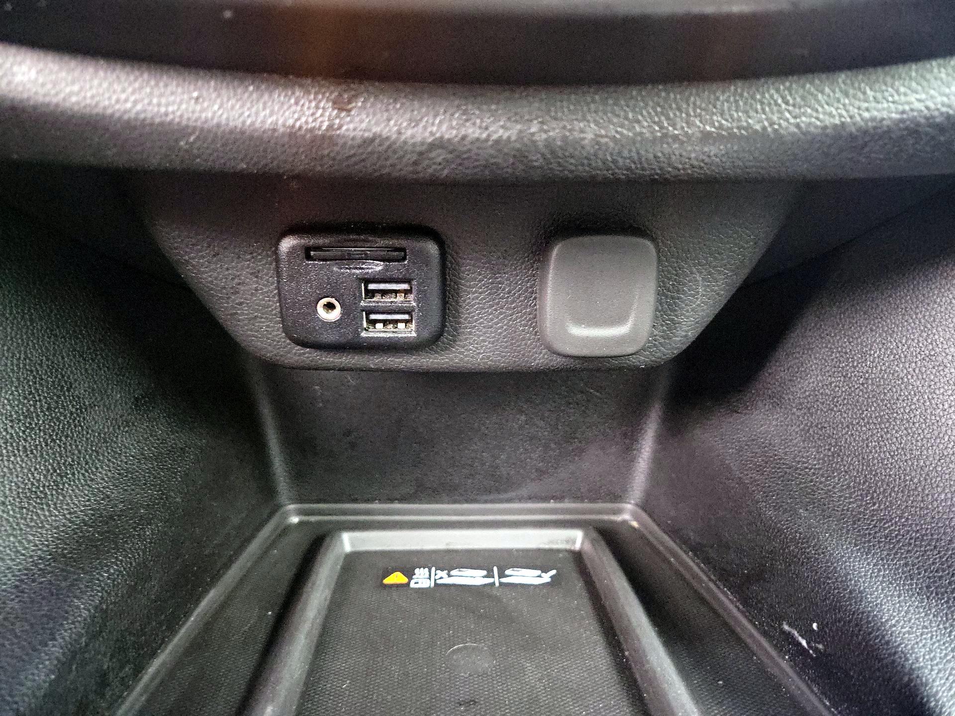 Thumbnail: 2023 Chevrolet Traverse - 19