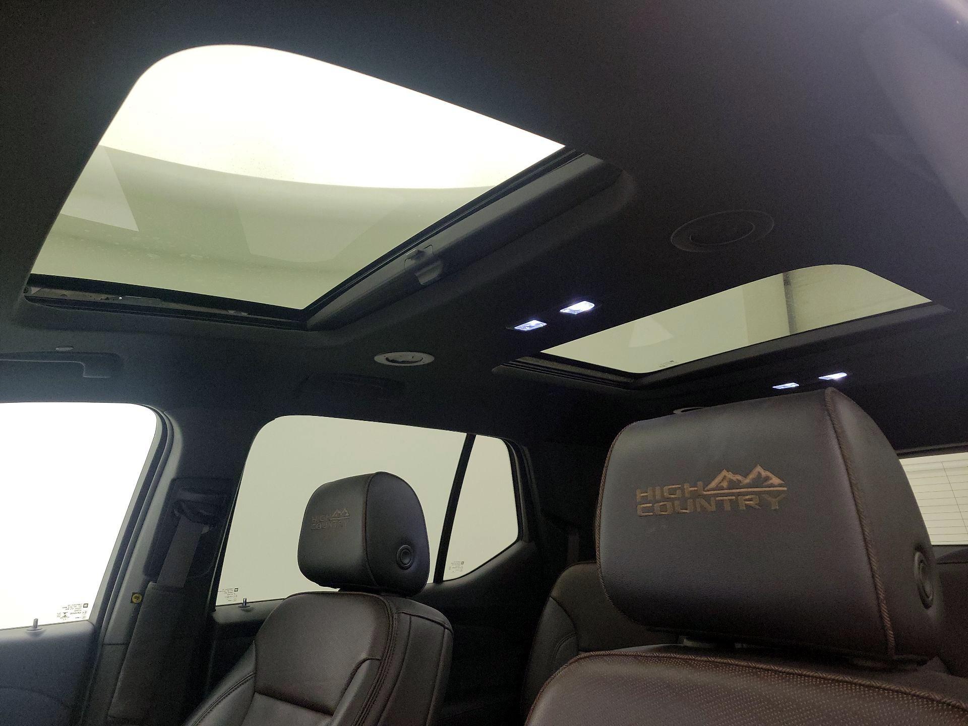 Thumbnail: 2023 Chevrolet Traverse - 20