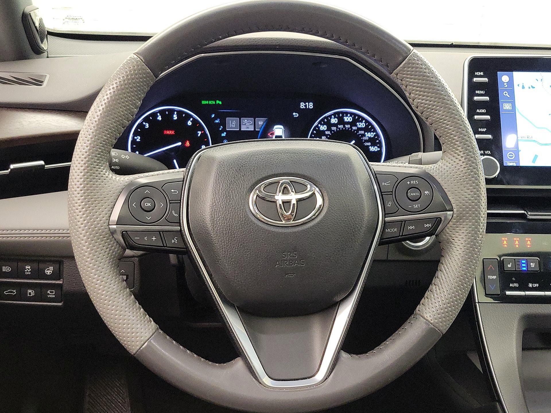 Thumbnail: 2022 Toyota Avalon - 10