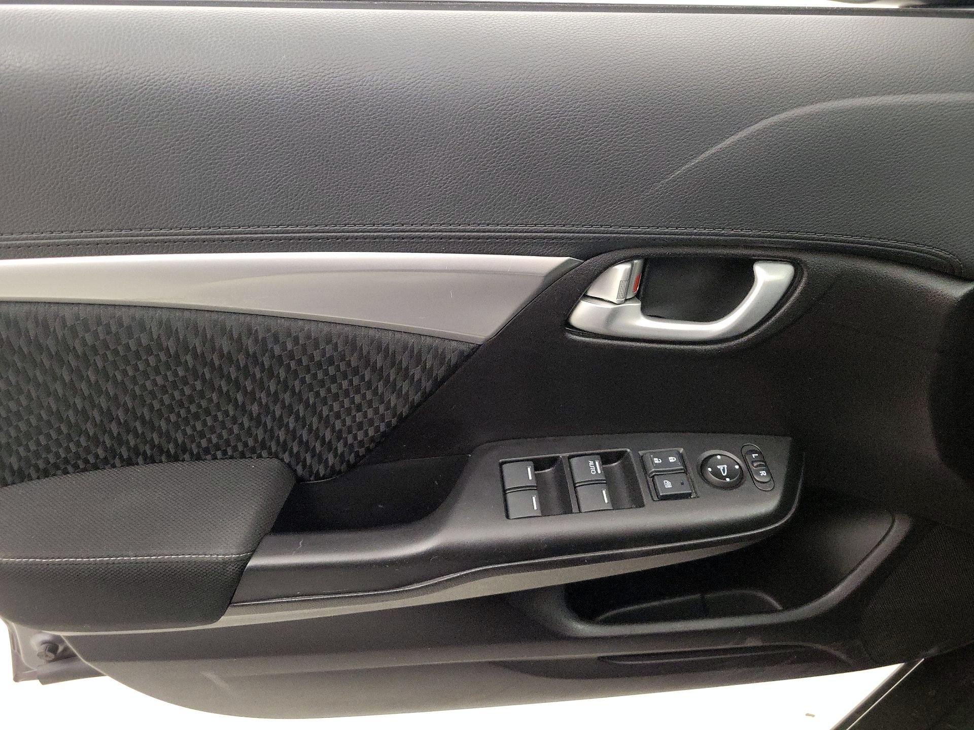 Thumbnail: 2015 Honda Civic - 12