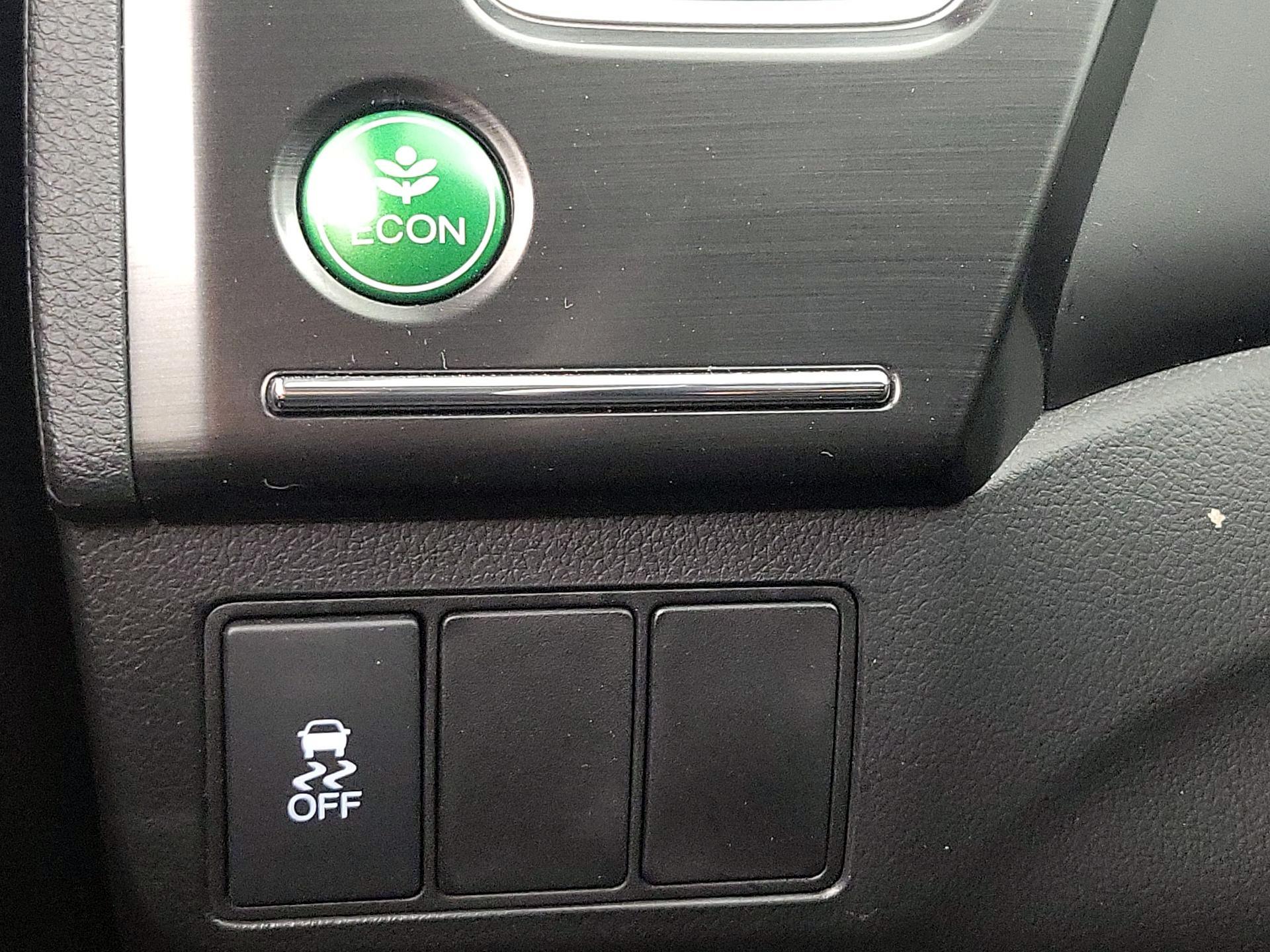 Thumbnail: 2015 Honda Civic - 13