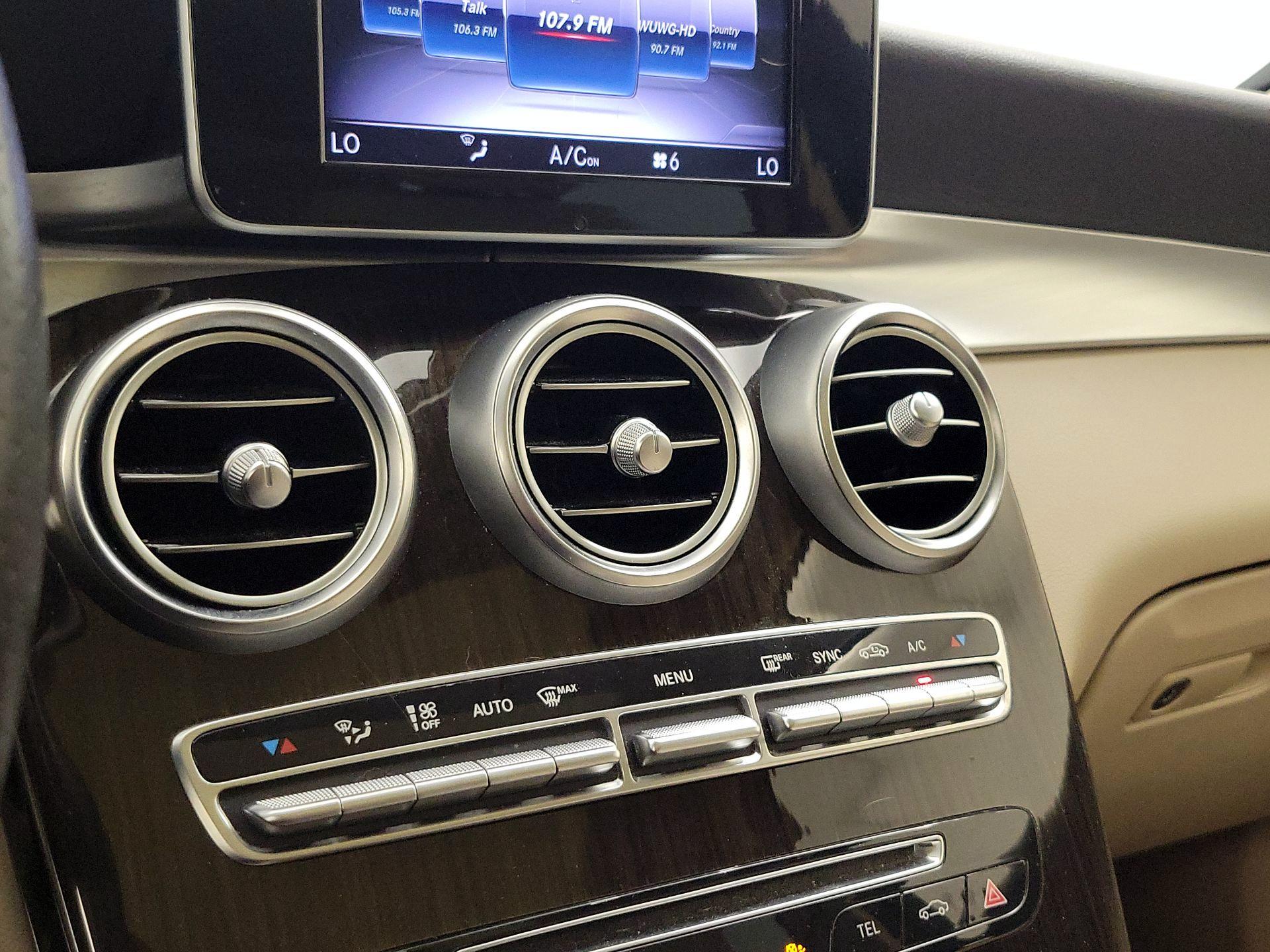 Thumbnail: 2018 Mercedes-Benz GLC - 16