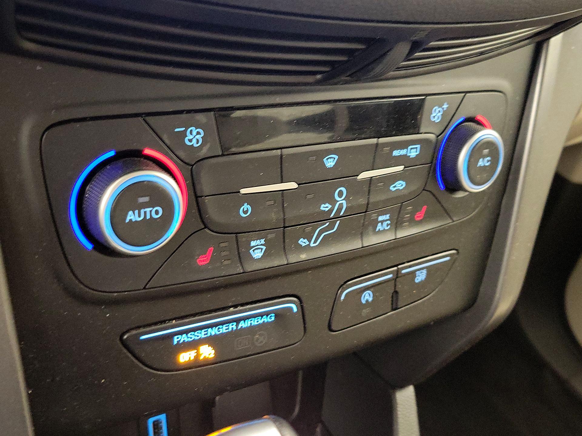 Thumbnail: 2018 Ford Escape - 16