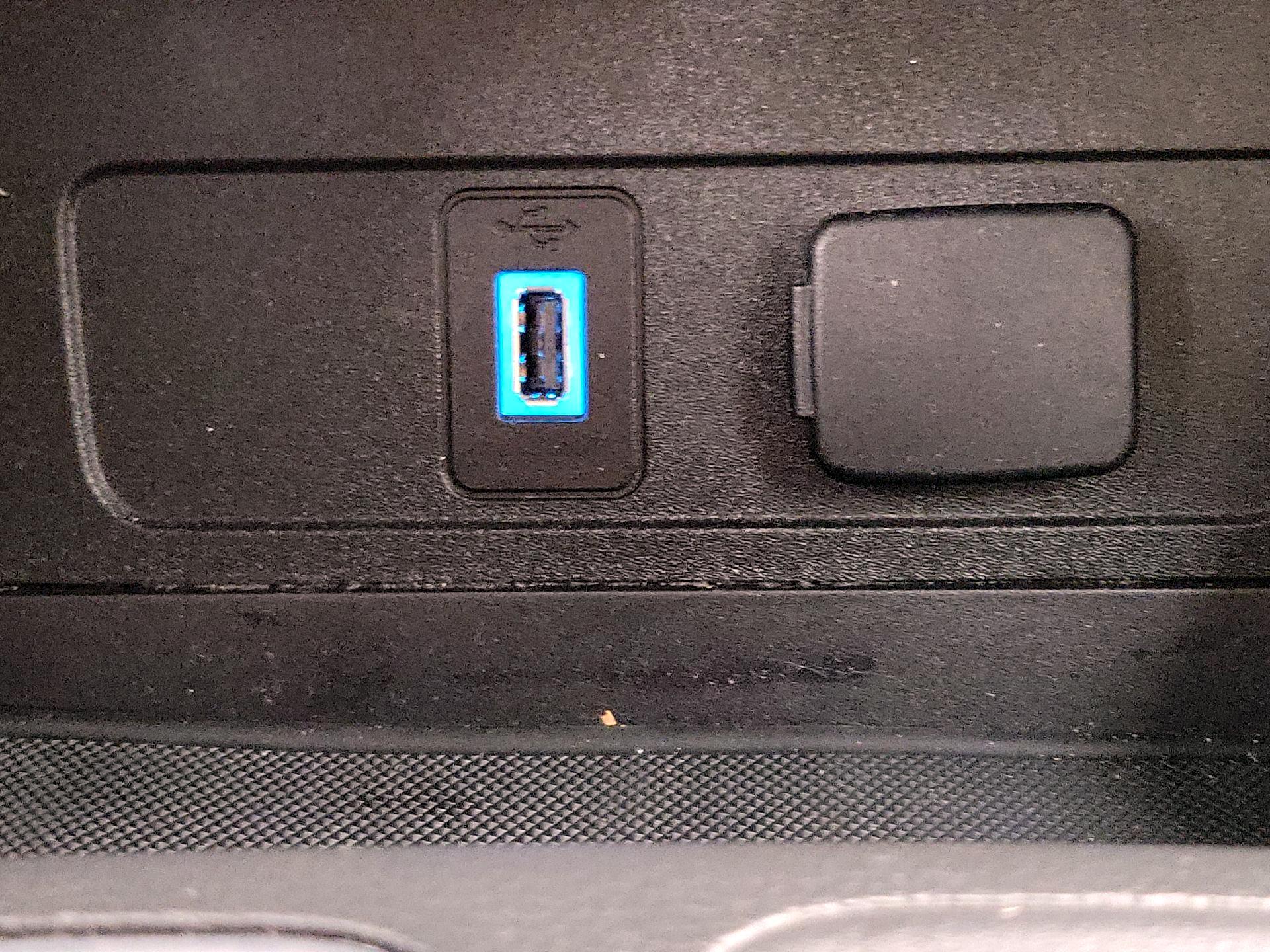 Thumbnail: 2018 Ford Escape - 18