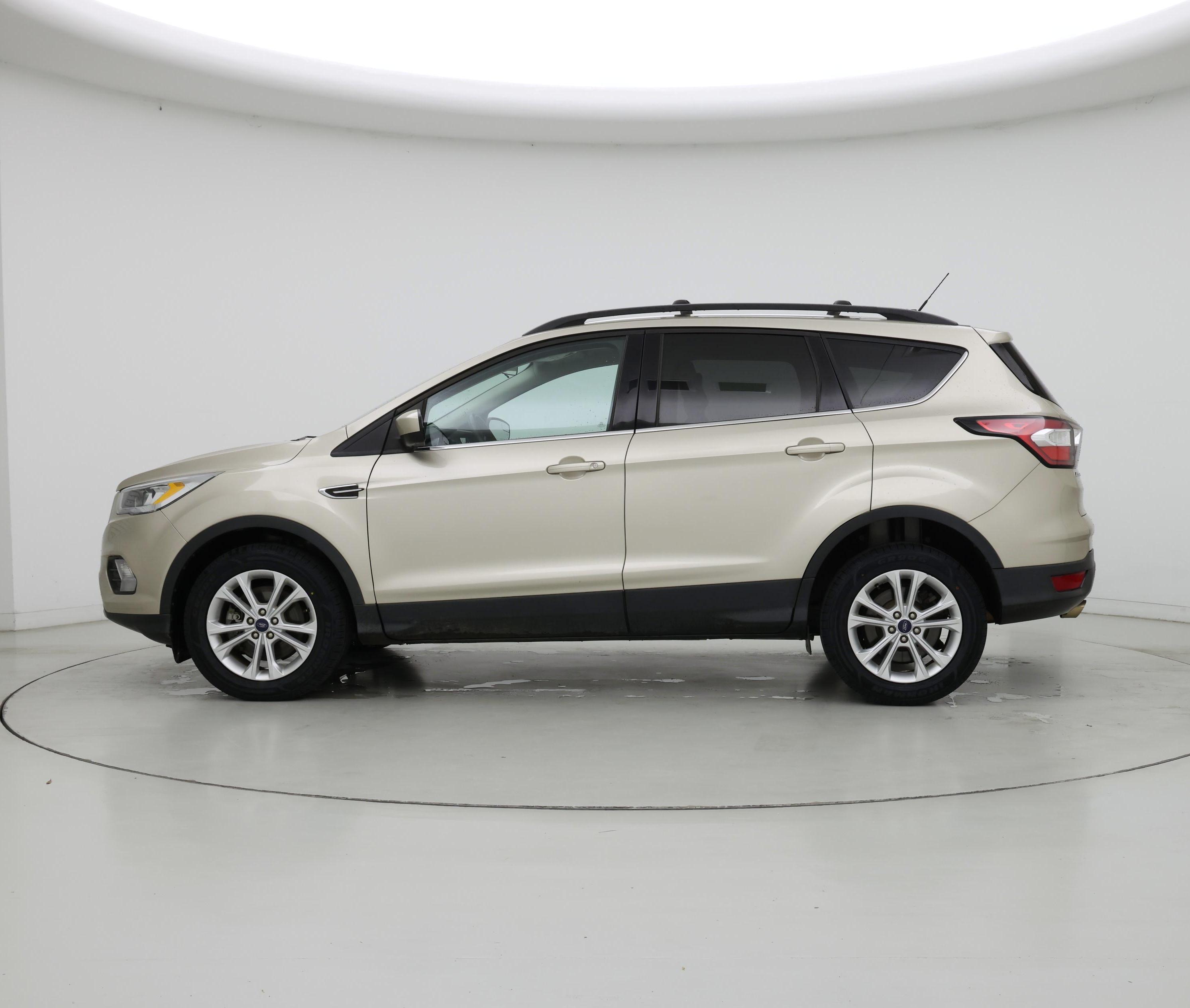 Thumbnail: 2018 Ford Escape - 3