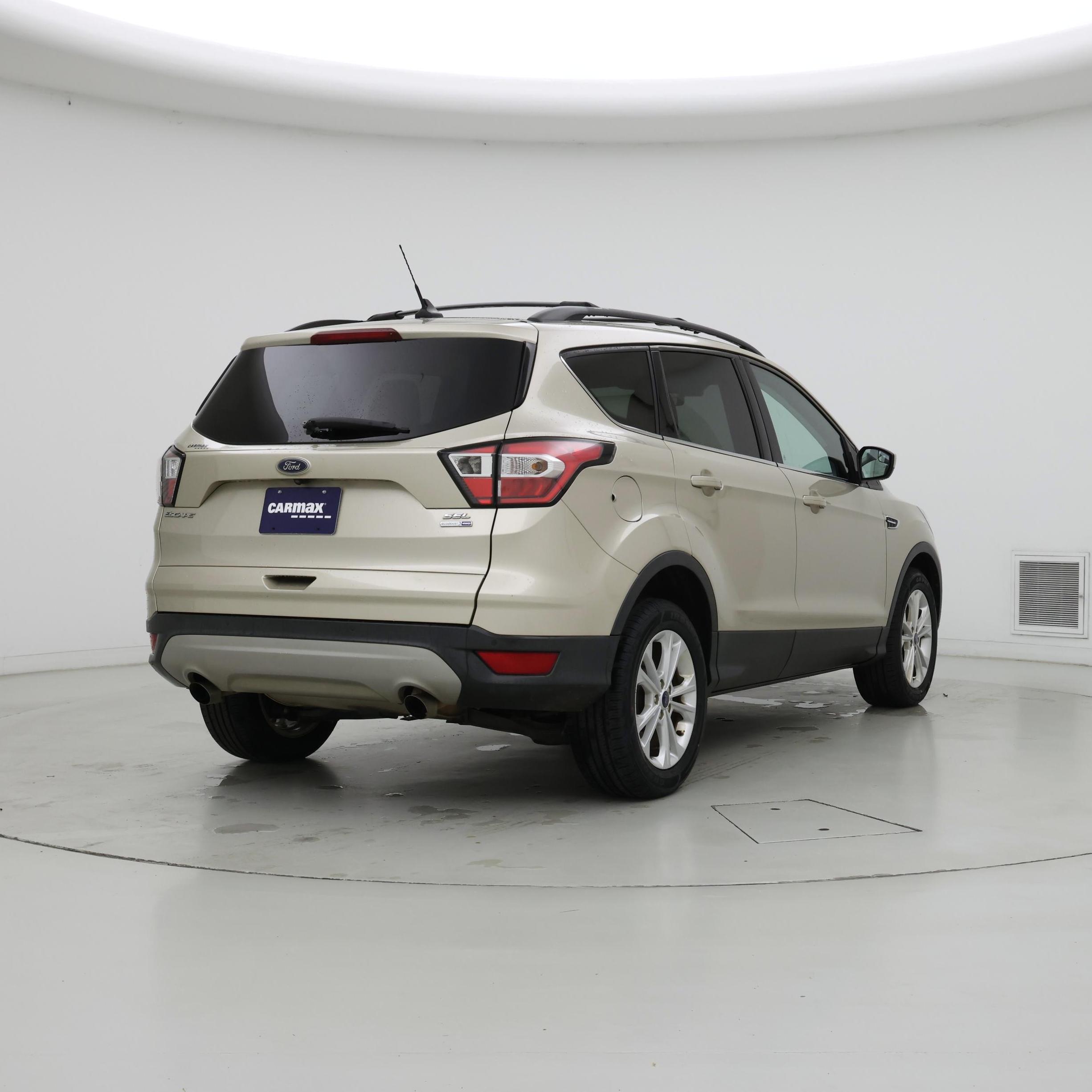 Thumbnail: 2018 Ford Escape - 8