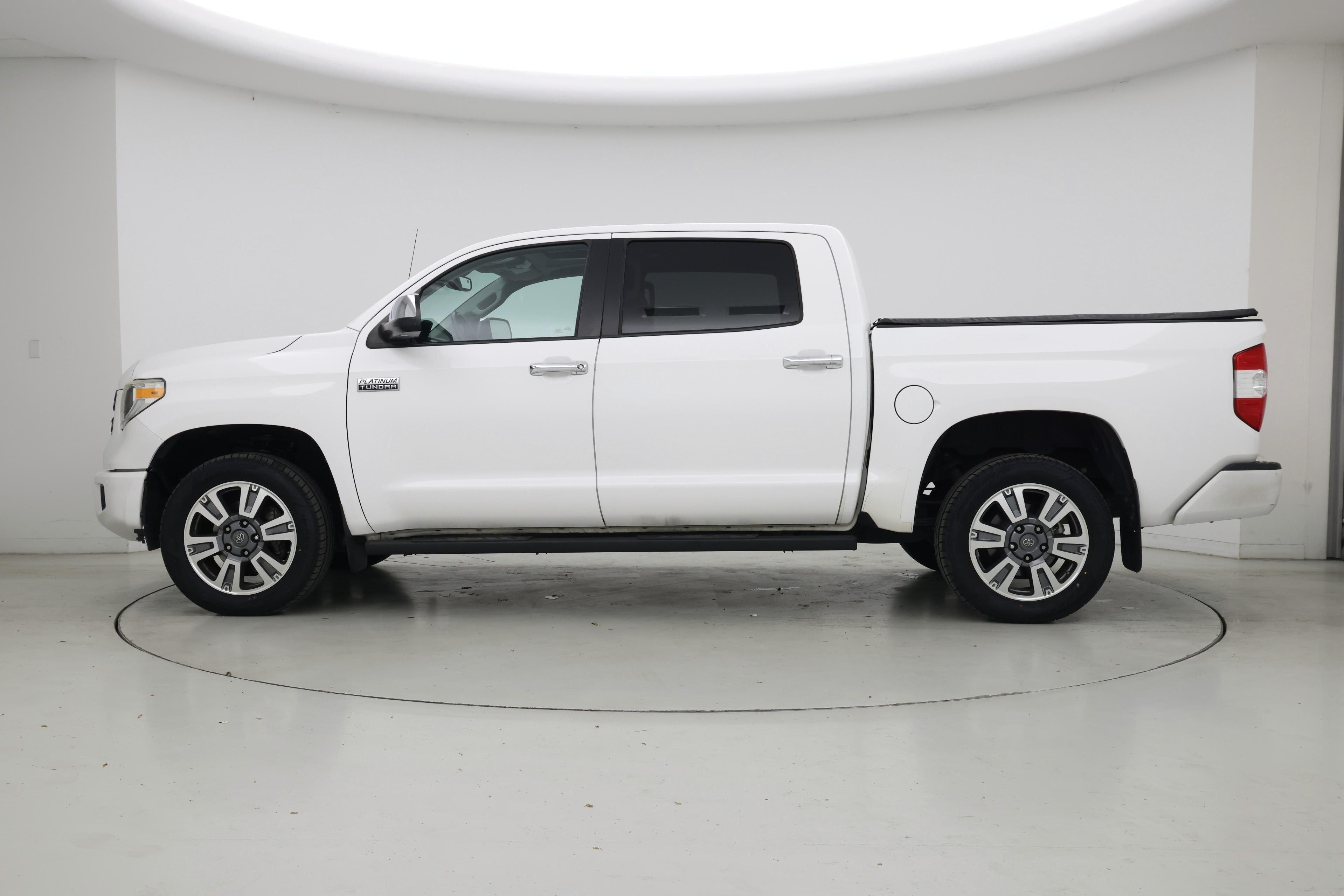 Thumbnail: 2018 Toyota Tundra - 3